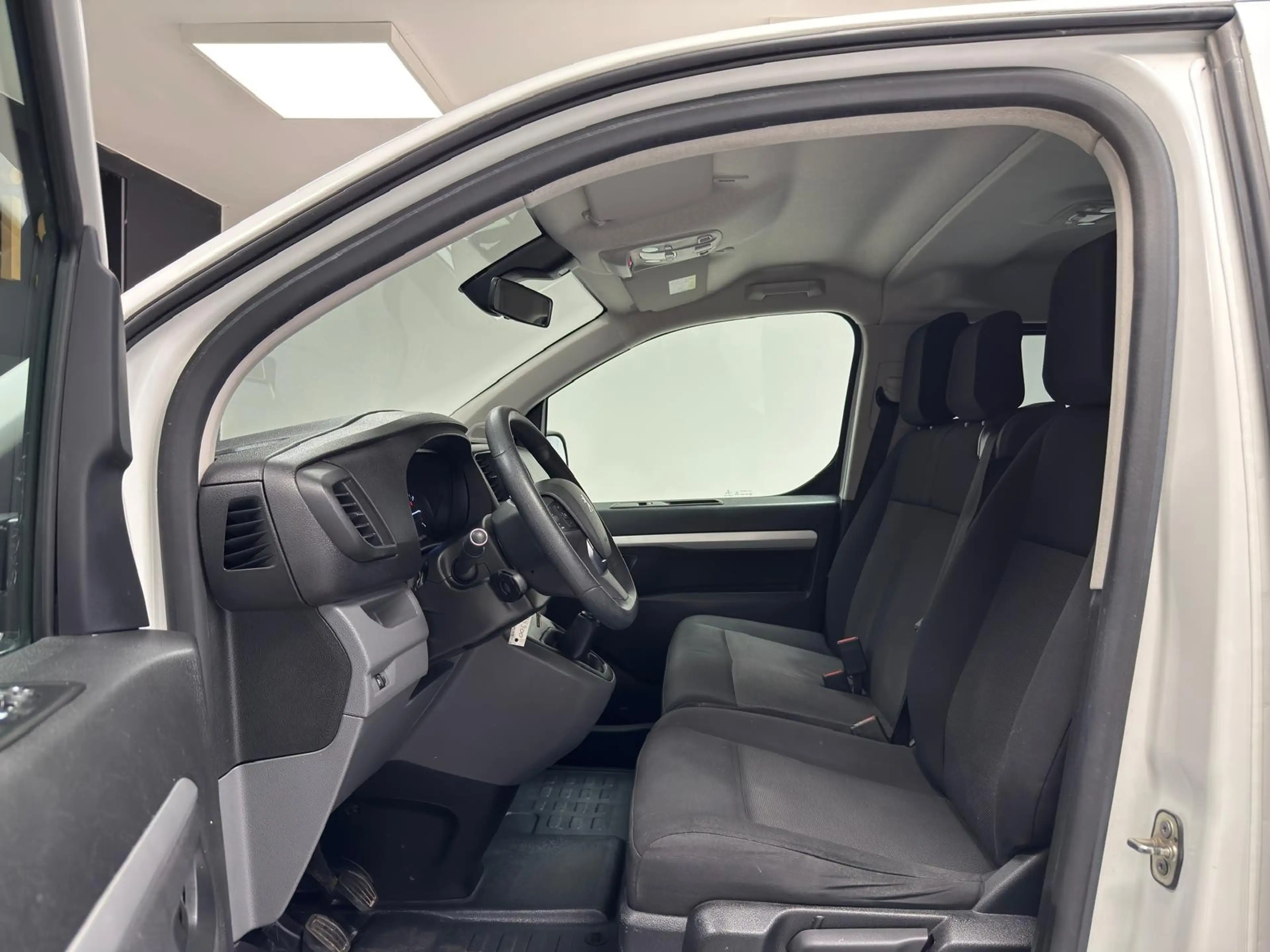 Peugeot Expert 2.0 BlueHDi  Long **DOUBLE CABINE*GPS+CAMERA*GARAN — photo 4