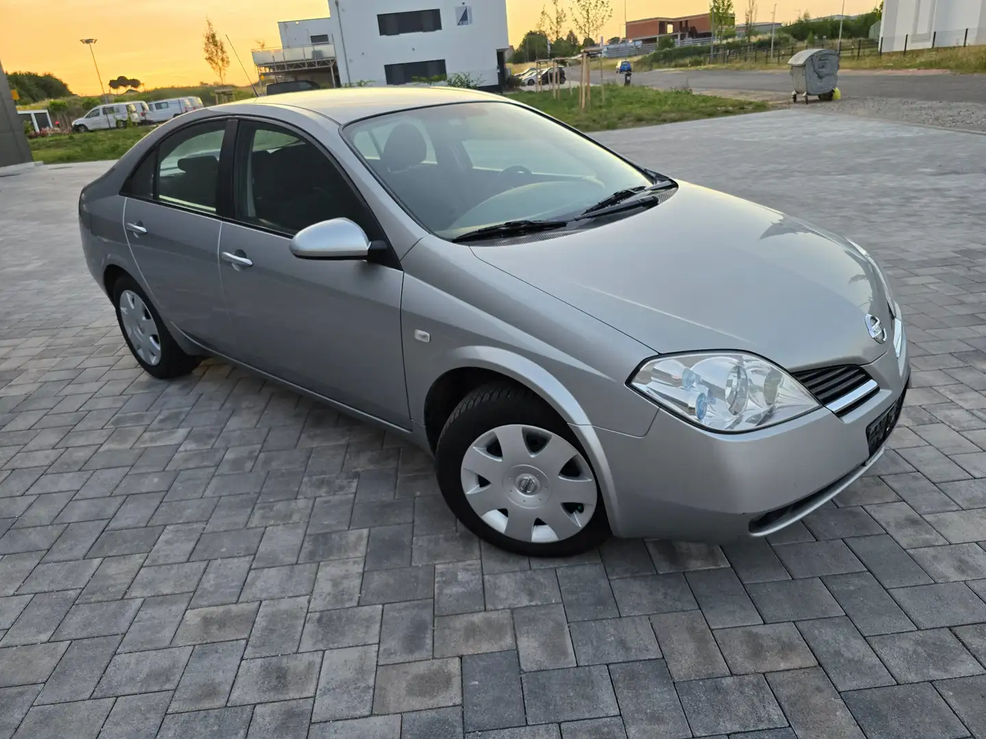 Nissan Primera Acenta Grau - 1