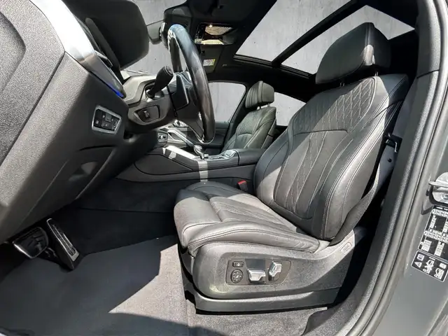 BMW X6 view 12