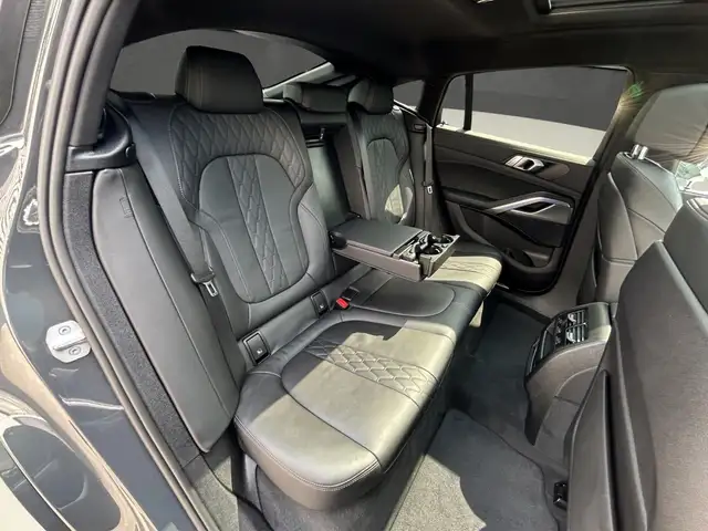 BMW X6 view 13