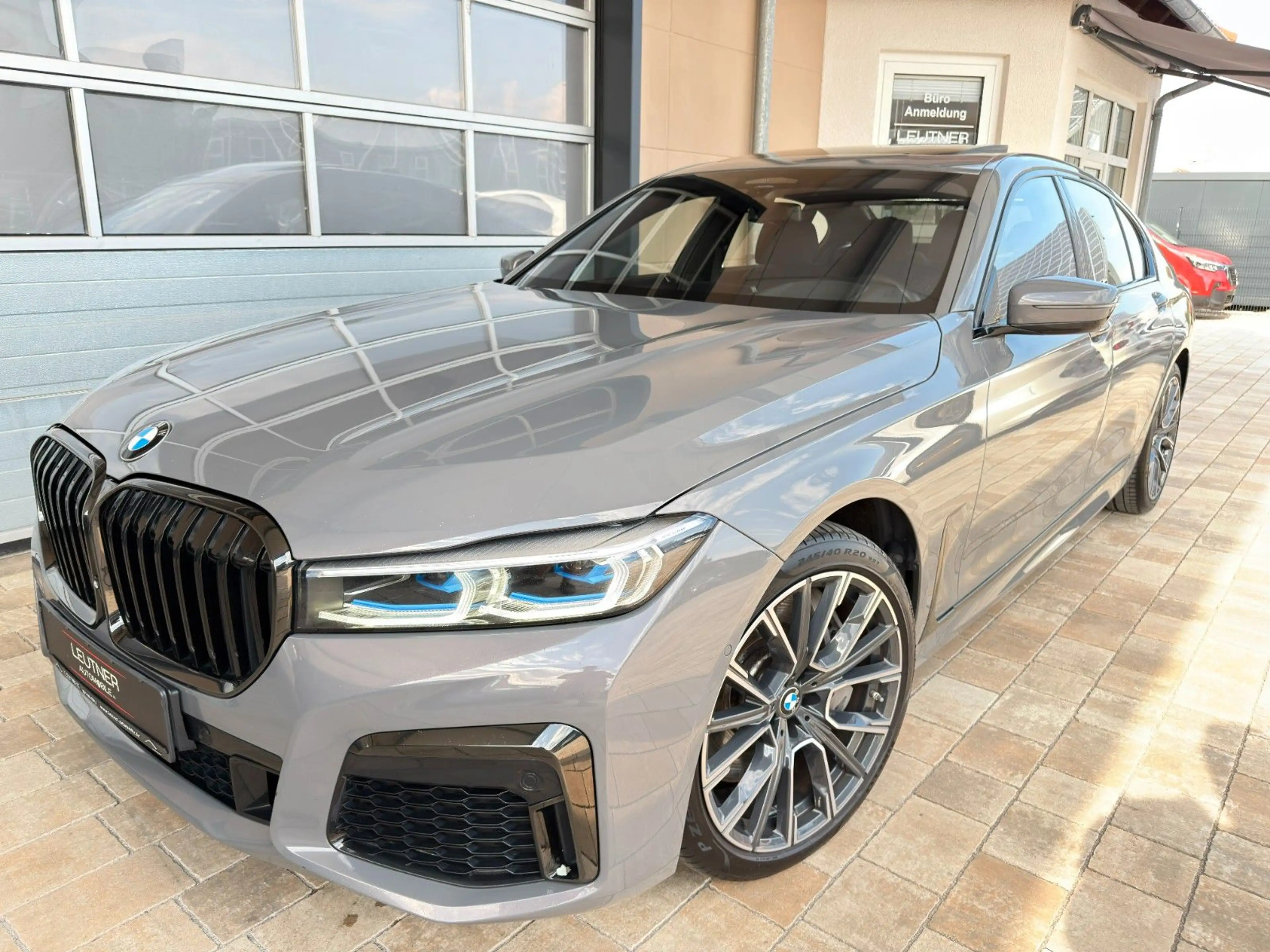 BMW 750 i xDrive**M-Sport*Sthz*Executive Drive Pro