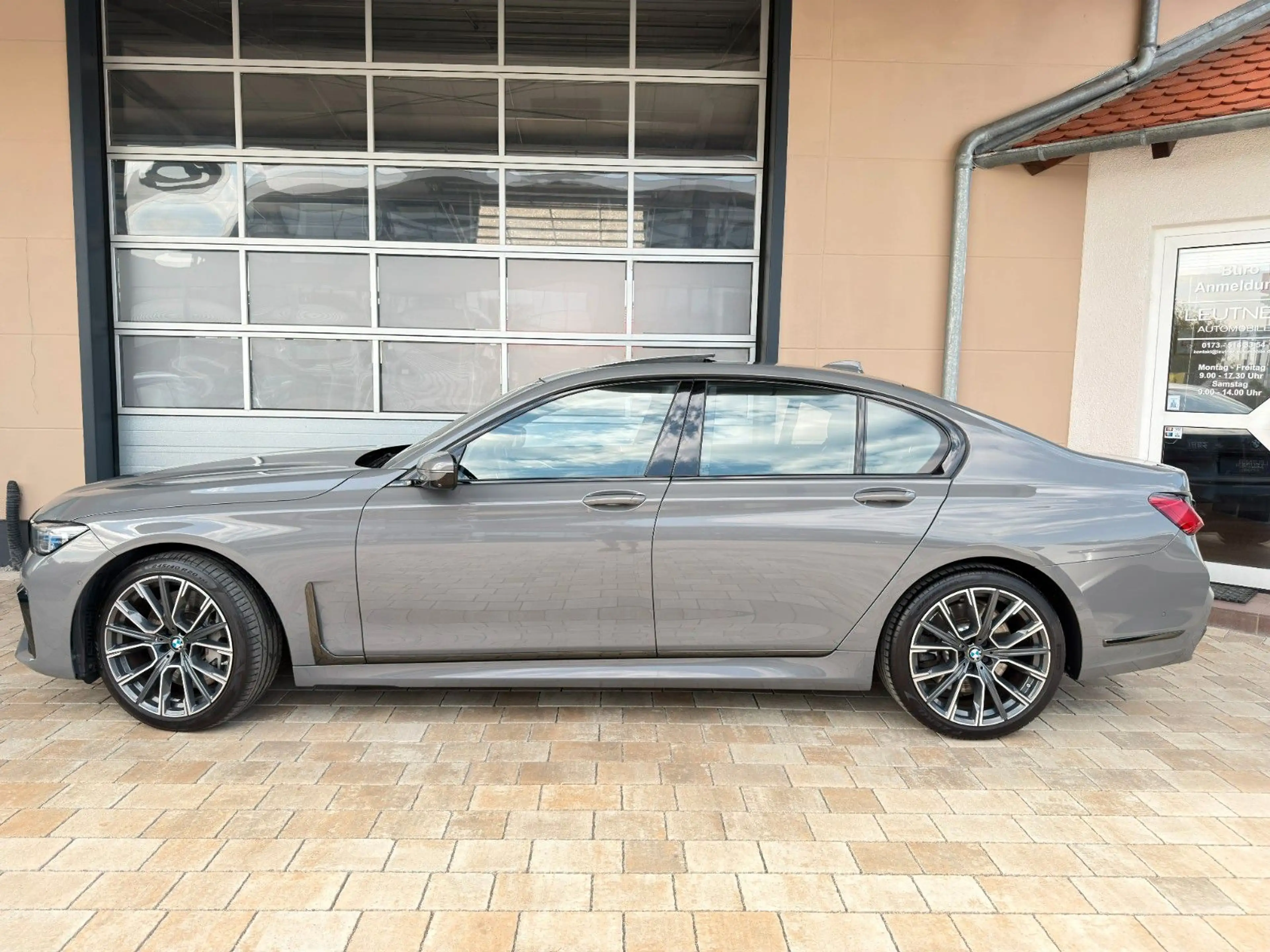 BMW 750 i xDrive**M-Sport*Sthz*Executive Drive Pro — photo 4