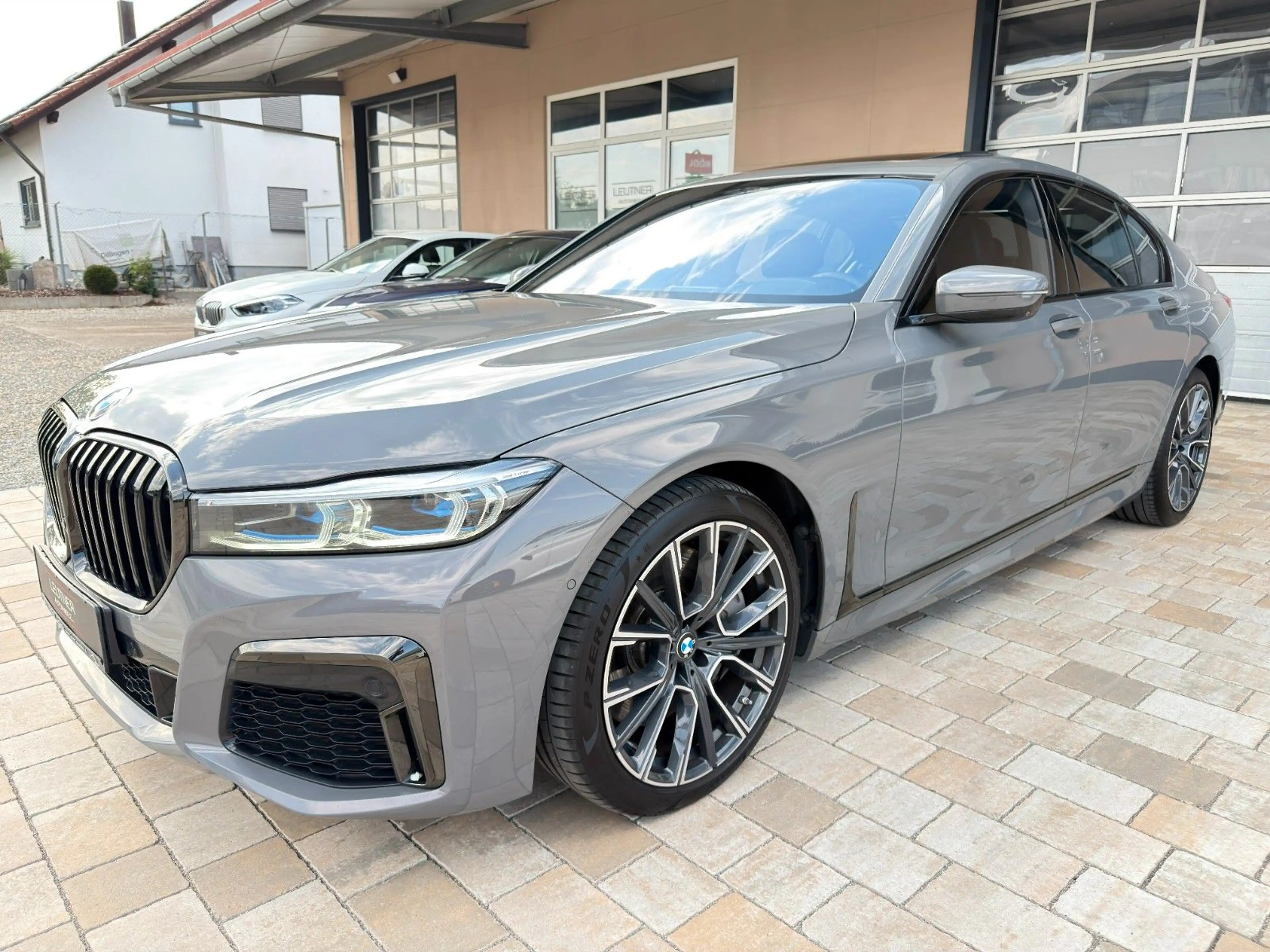 BMW 750 i xDrive**M-Sport*Sthz*Executive Drive Pro — photo 12