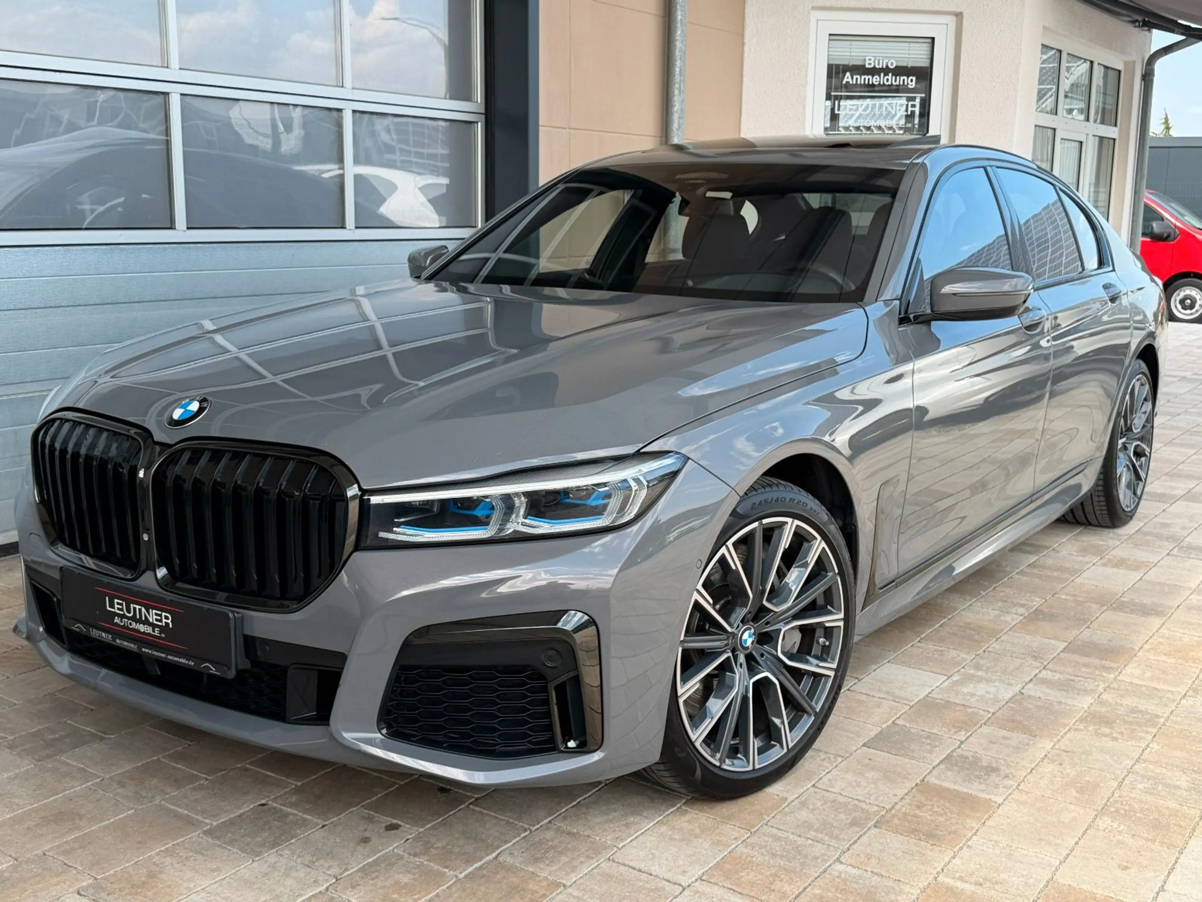 BMW 750 i xDrive**M-Sport*Sthz*Executive Drive Pro — photo 3
