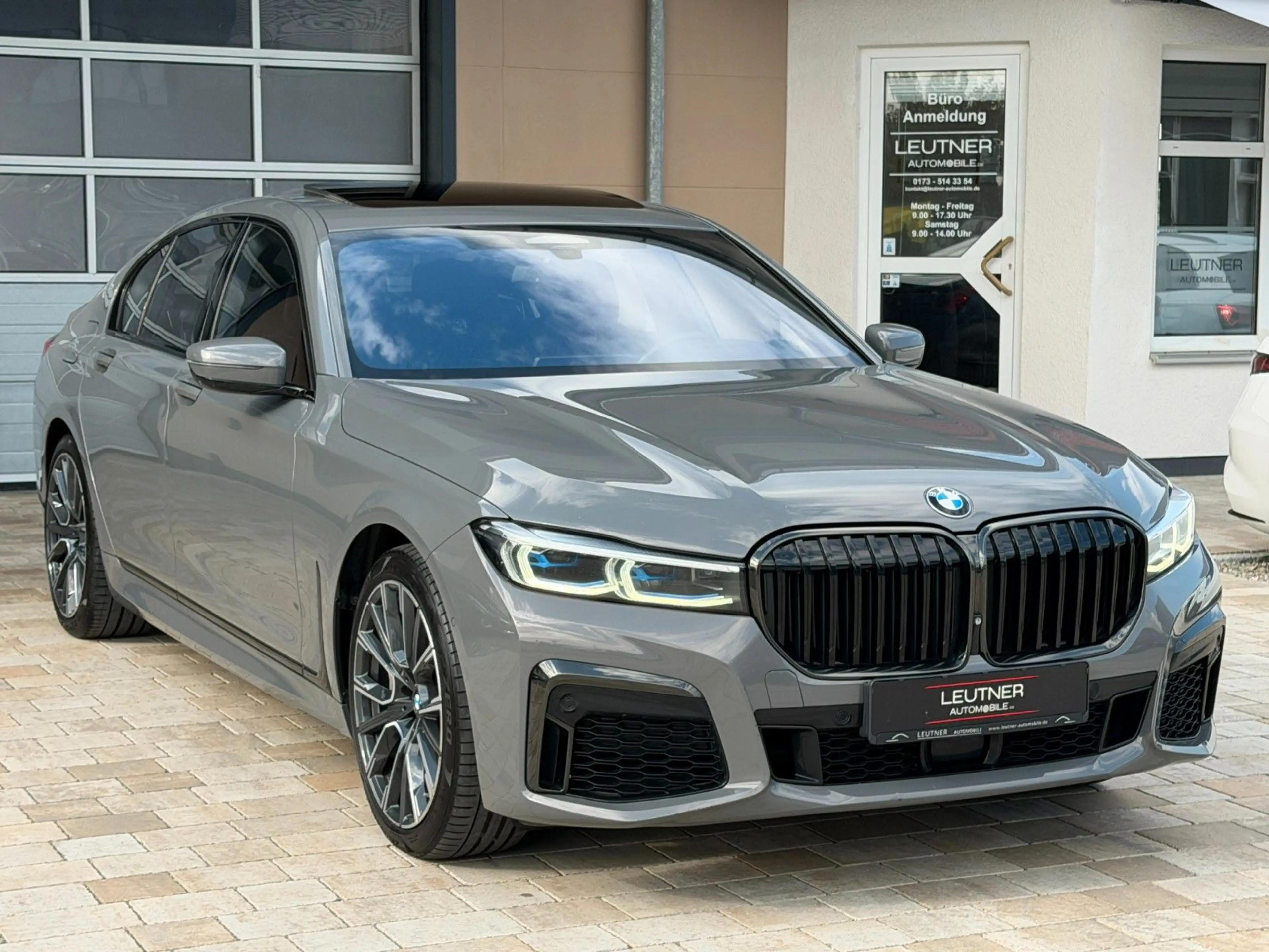 BMW 750 i xDrive**M-Sport*Sthz*Executive Drive Pro — photo 8