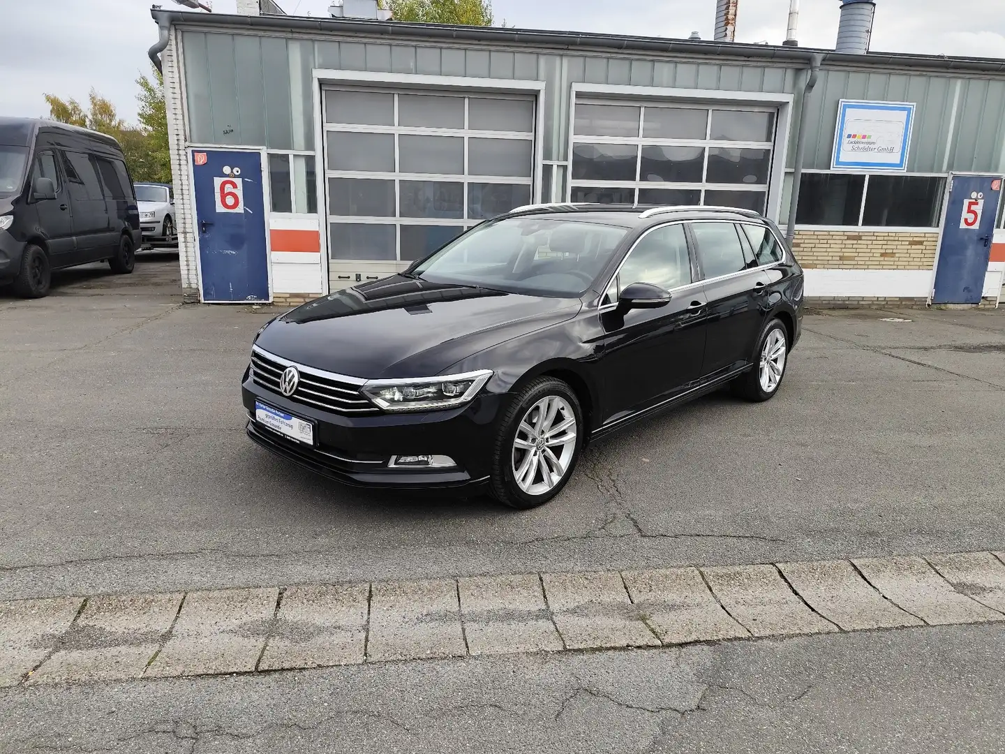 Volkswagen Passat Variant Comfortline BMT/Start-Stopp / Automatik/Navi/AHK Schwarz - 1