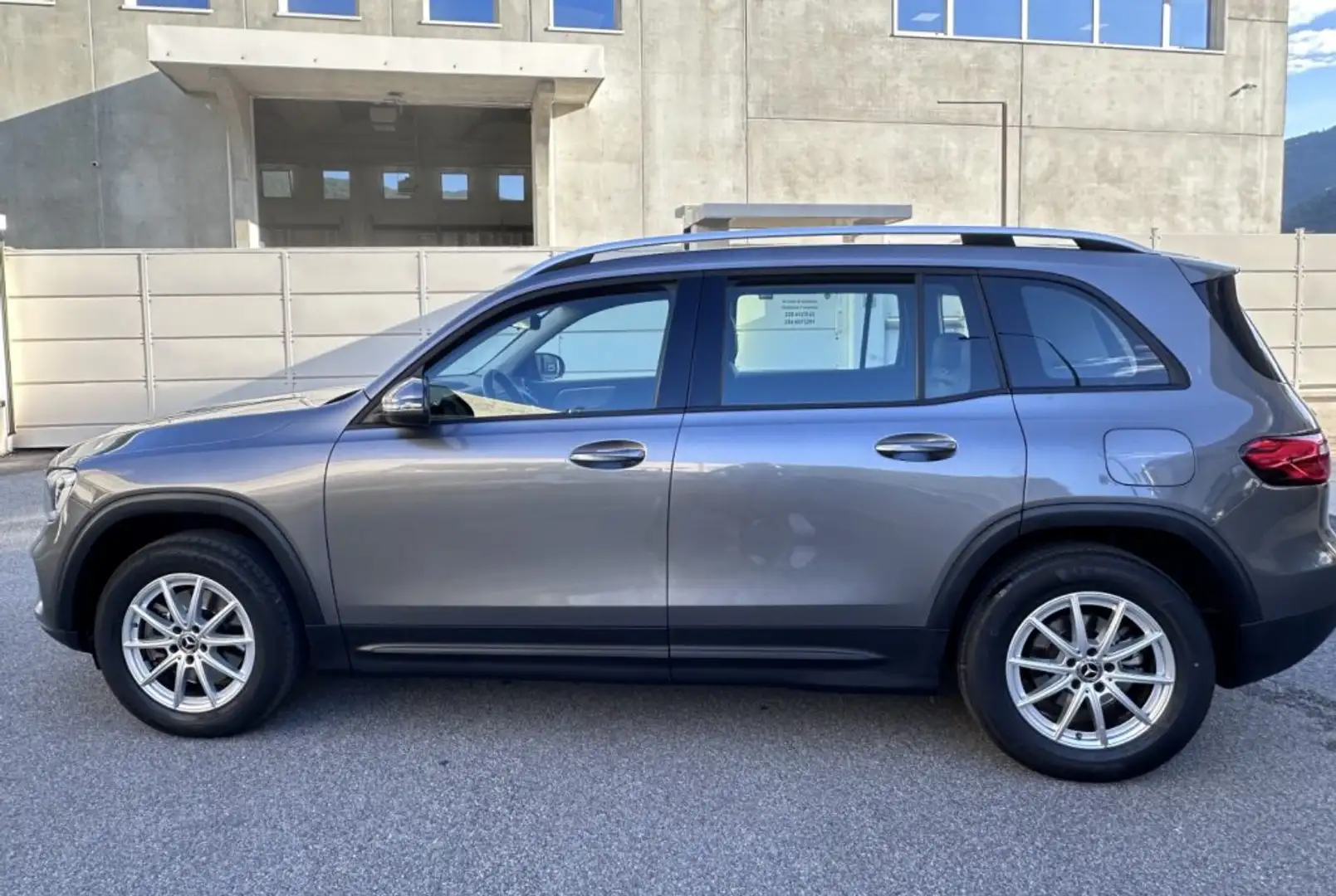 Mercedes-Benz GLB 200 d Automatic Executive sport Grigio - 2