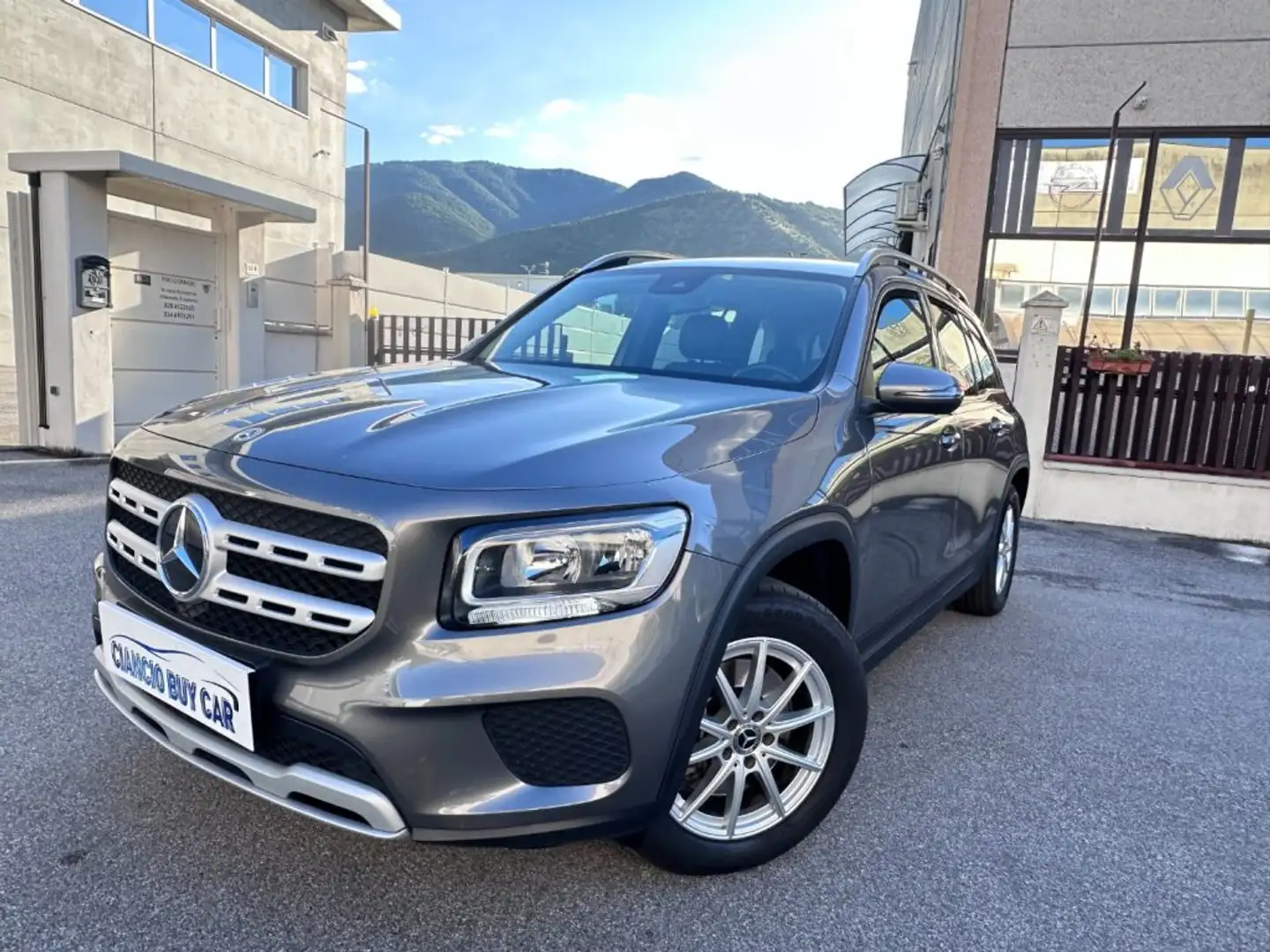 Mercedes-Benz GLB 200 d Automatic Executive sport Grigio - 1