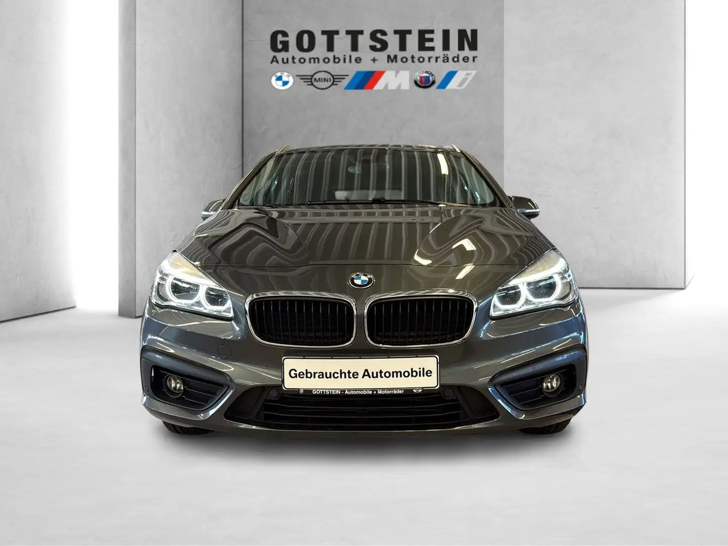 BMW 218 i Active Tourer Aut. Advantage Grau - 1