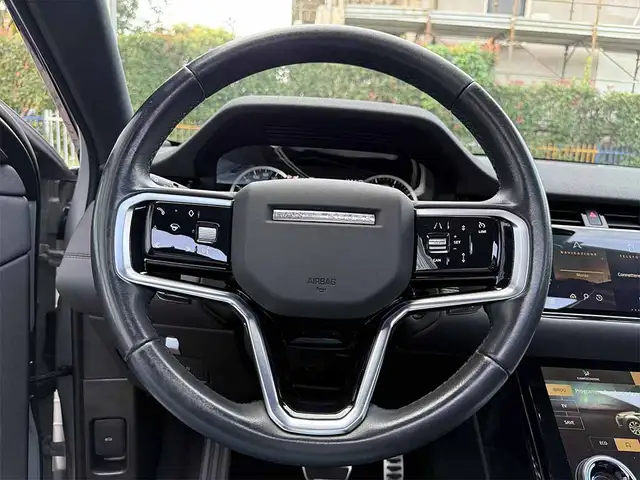 Land Rover Range Rover Evoque view 12