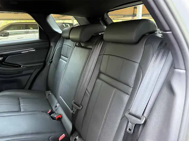 Land Rover Range Rover Evoque view 26