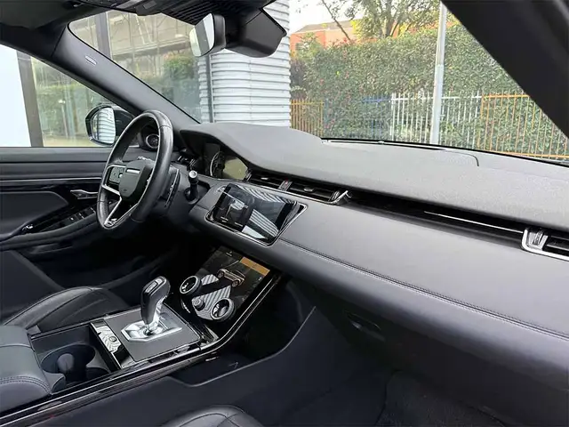 Land Rover Range Rover Evoque view 23