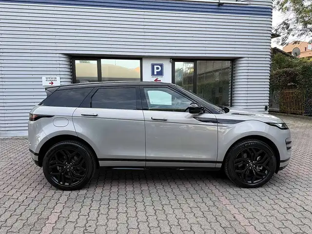 Land Rover Range Rover Evoque view 4