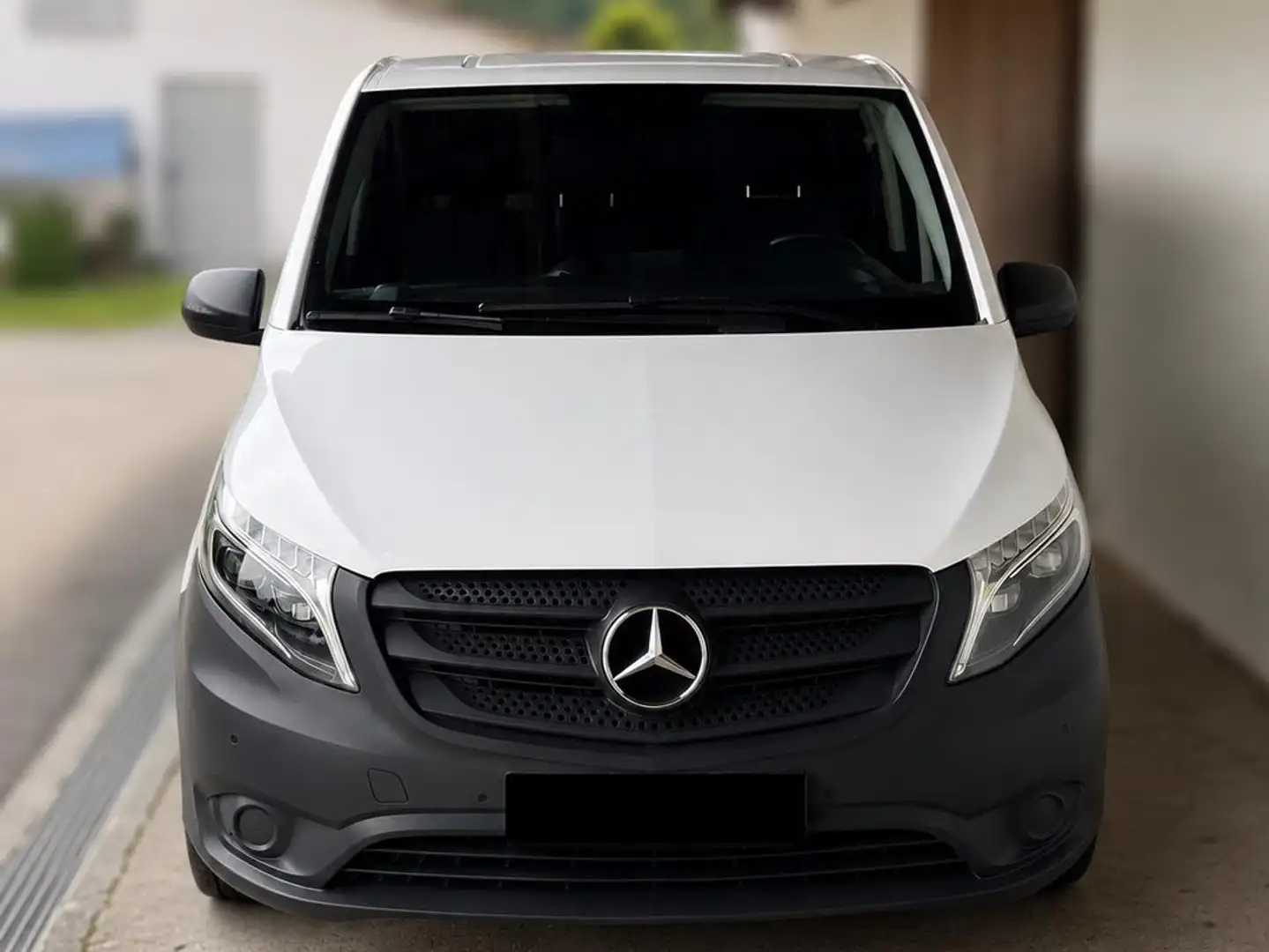 Mercedes-Benz Vito 119 CDI 4x4 Automatik 190 PS Weiß - 2