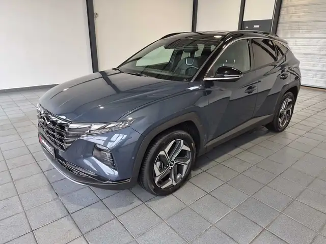 Hyundai Tucson view 3