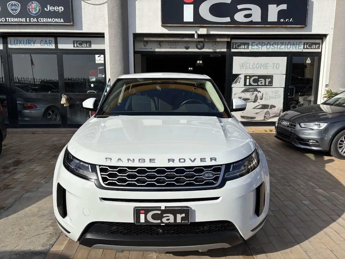 Land Rover Range Rover Evoque 2.0d i4 mhev R-Dynamic HSE awd 150cv auto Bianco - 1