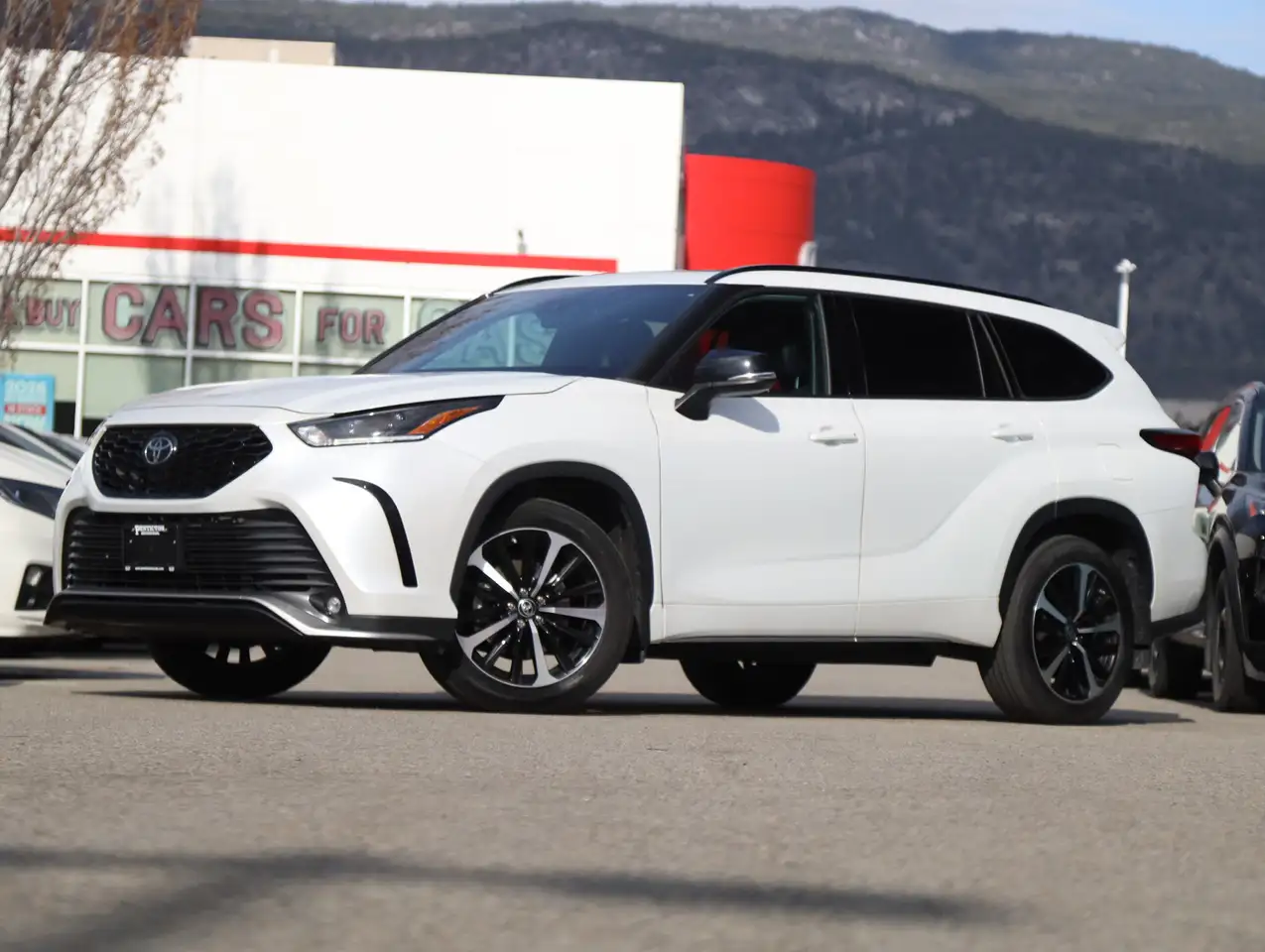 Toyota Highlander снимка Toyota Highlander
