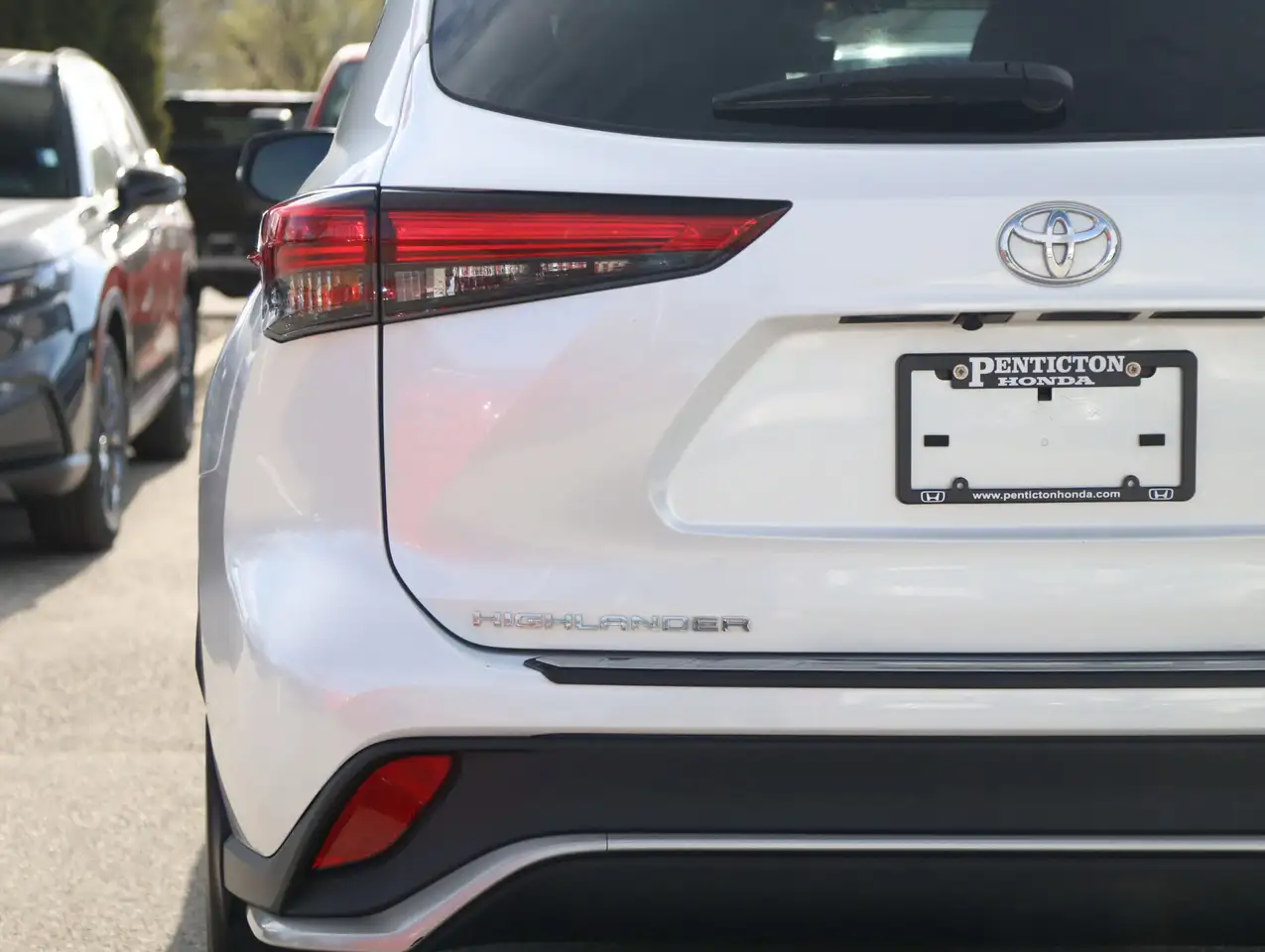Toyota Highlander снимка Toyota Highlander