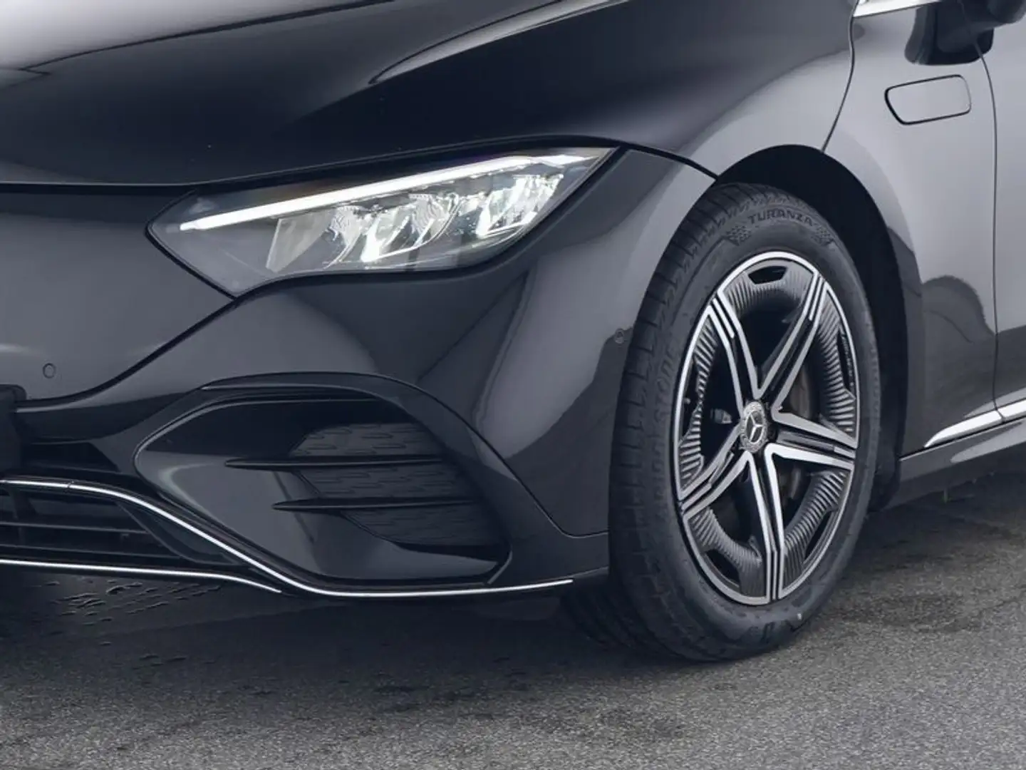 Mercedes-Benz EQE 300 AMG 2x+Pano+AdvancedPlus+Distro+Memory Black - 2