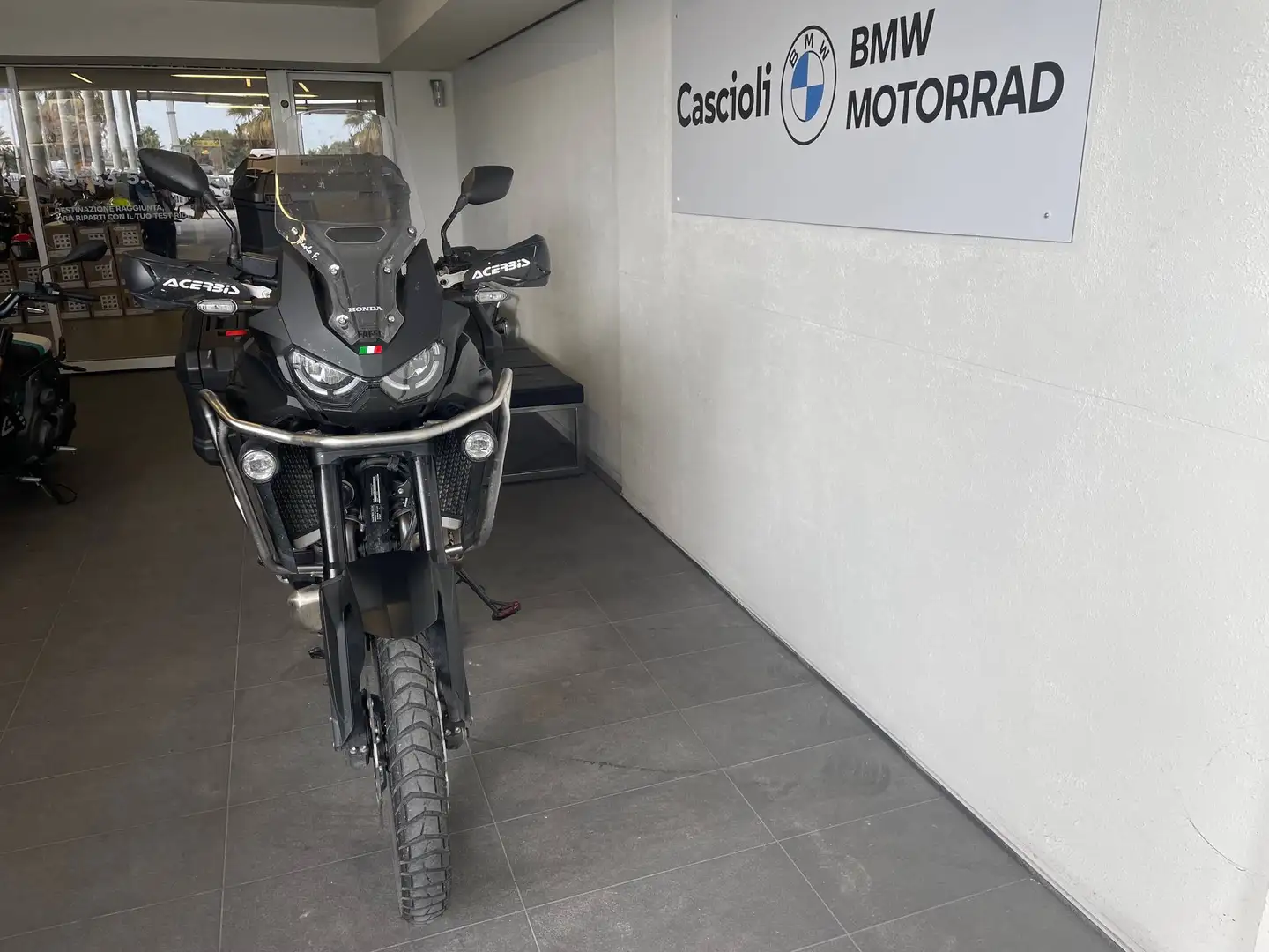 Honda ADVENTURE DCT Nero - 2