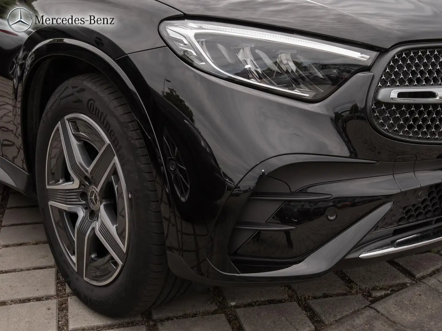 Mercedes-Benz GLC 200 4M Coupé AMG MBUX+RüKam+AHK+LED+DISTRO Schwarz - 2