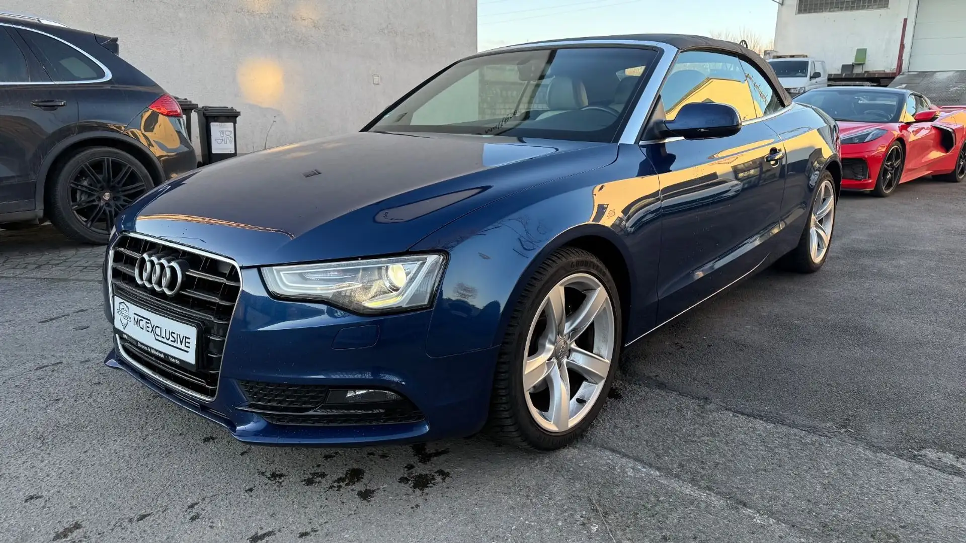 Audi A5 Cabriolet 2.0 TDI Blau - 2