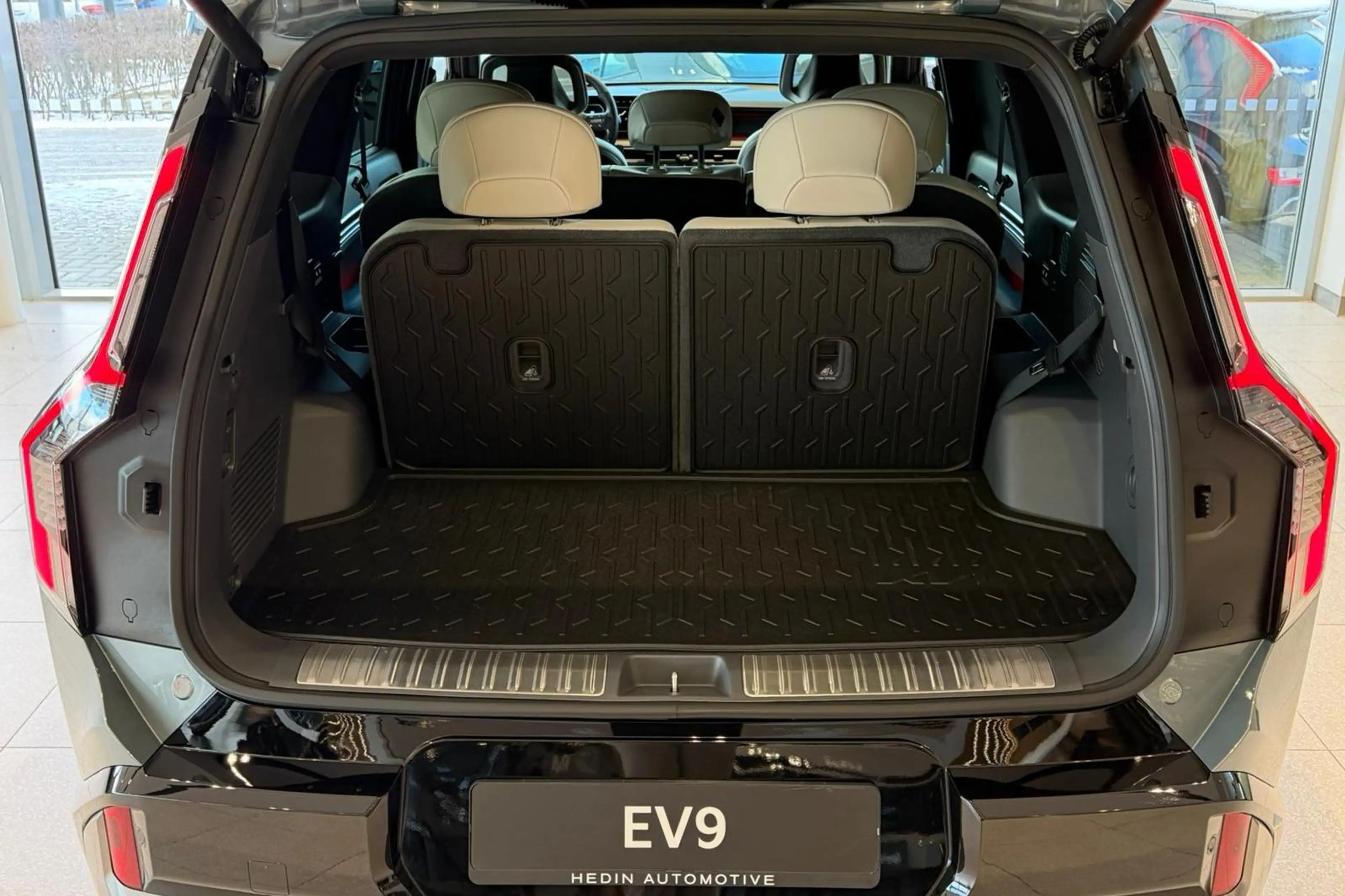 Kia EV9 GT-Line AWD 99.8 kWh | Alleen beschikbaar voor pro — photo 10