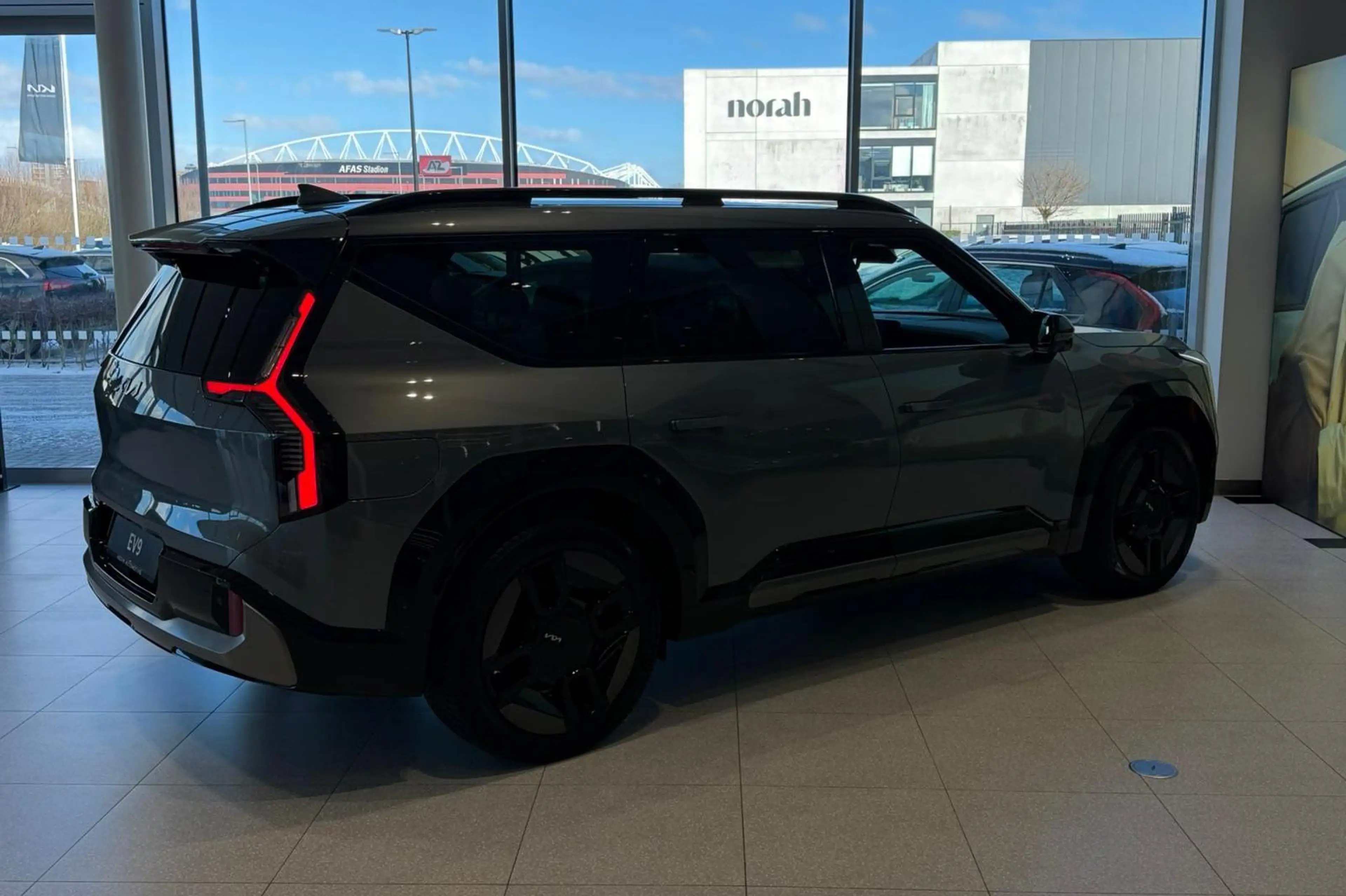 Kia EV9 GT-Line AWD 99.8 kWh | Alleen beschikbaar voor pro — photo 7