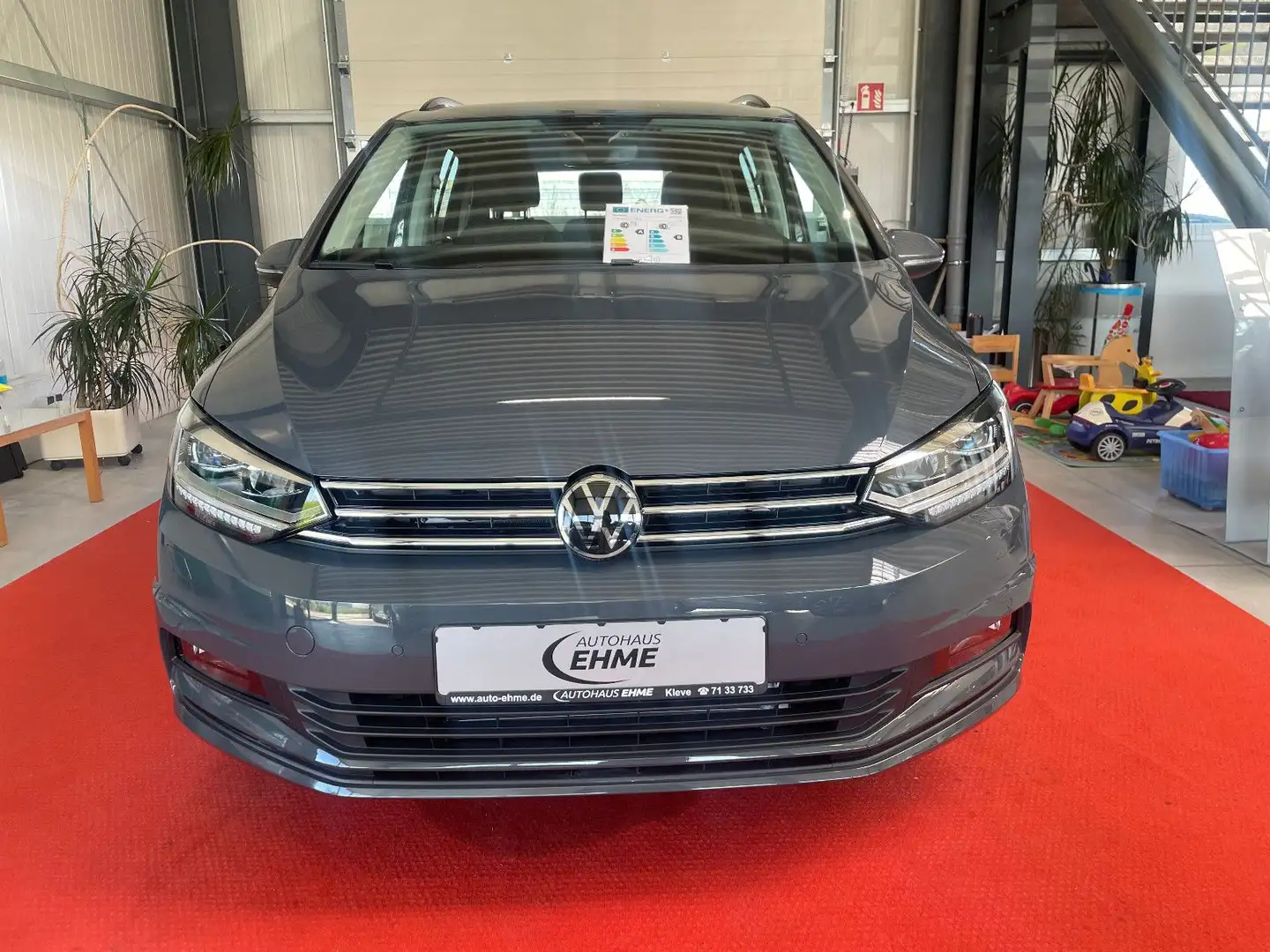 Volkswagen Touran Comfortline 1.5 TSI DSG *IQ*7Si*EASYOPEN* Grau - 2