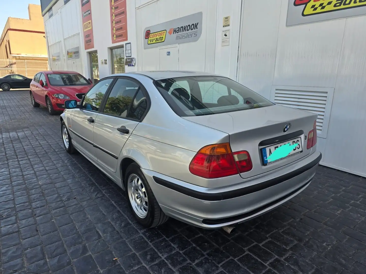 BMW 318 318i - 2