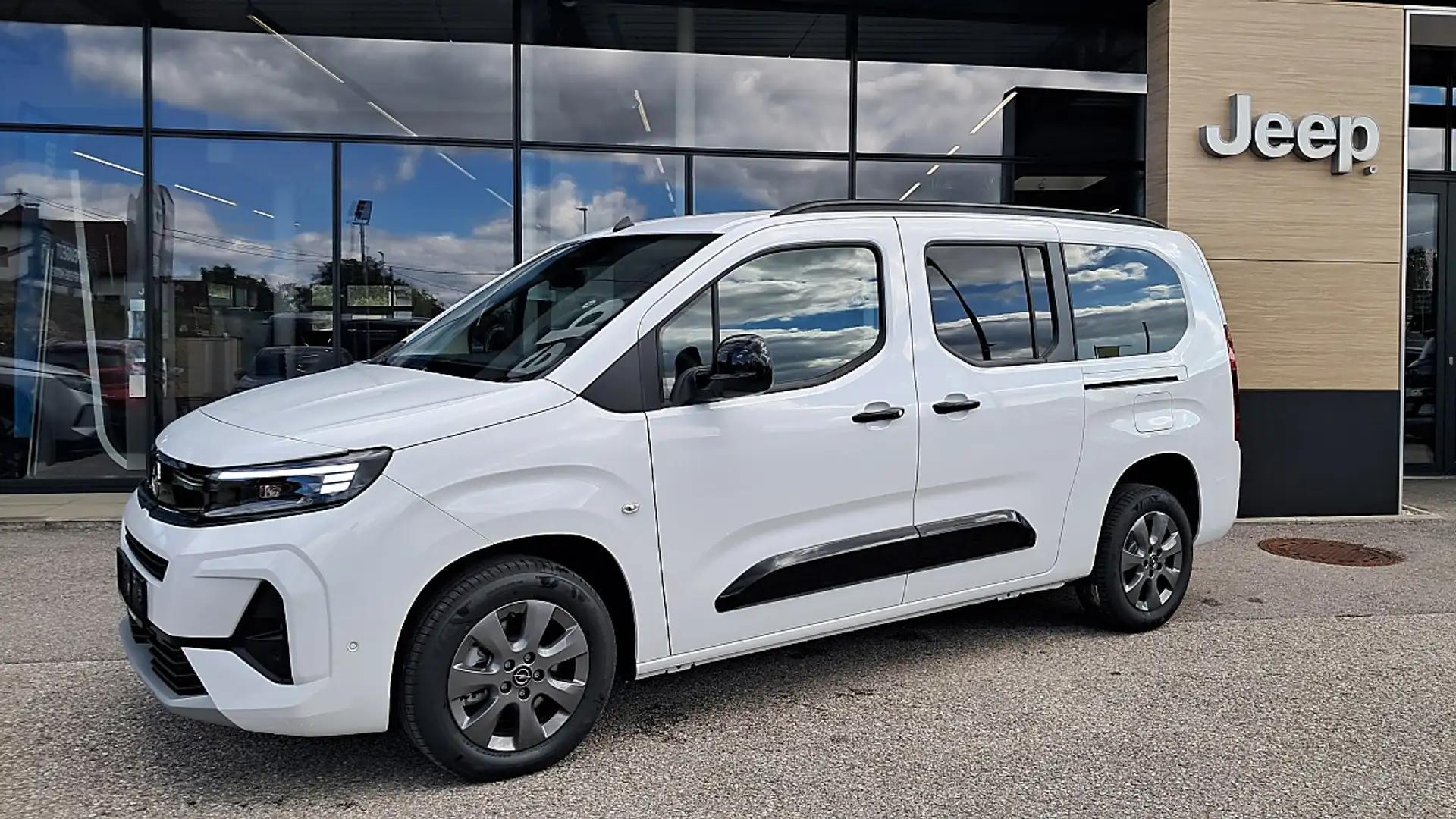 Opel Combo 1.5 Diesel XL GS Aut. Weiß - 2