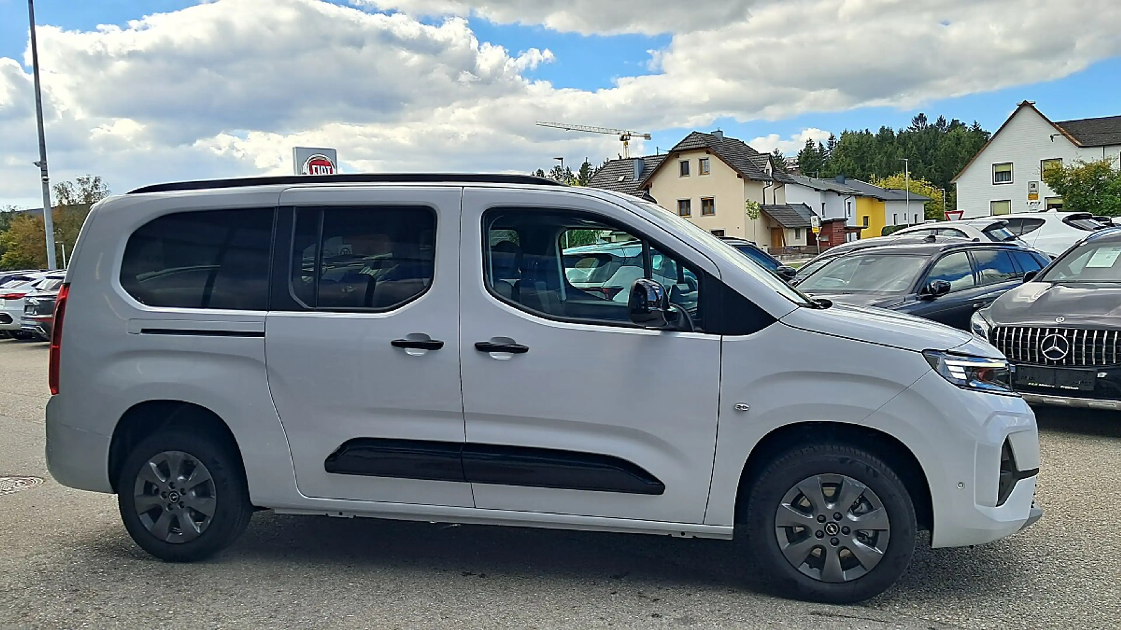 Opel Combo 1.5 Diesel XL GS Aut. — photo 8