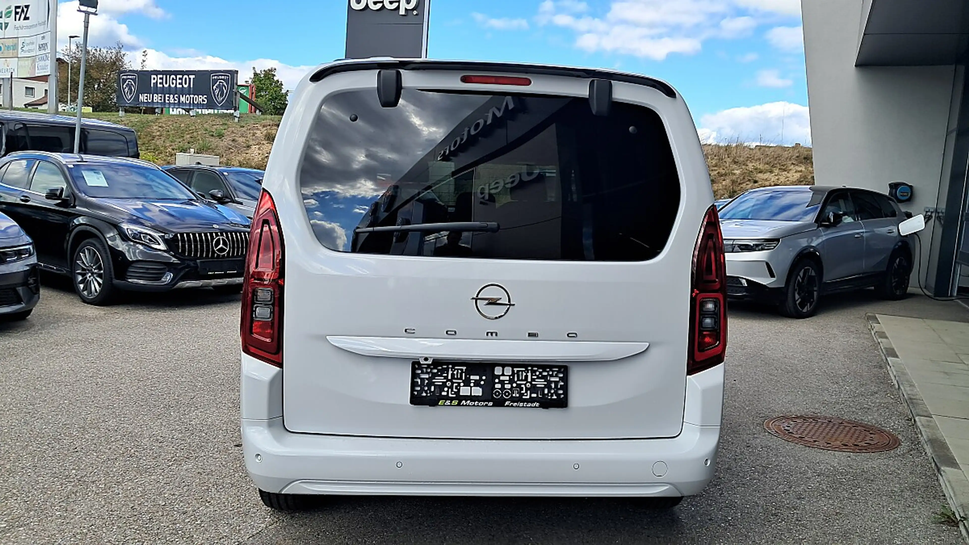 Opel Combo 1.5 Diesel XL GS Aut. — photo 6