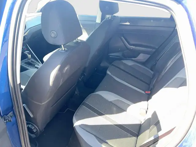 Volkswagen Polo view 12