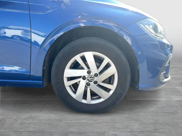 Volkswagen Polo view 7