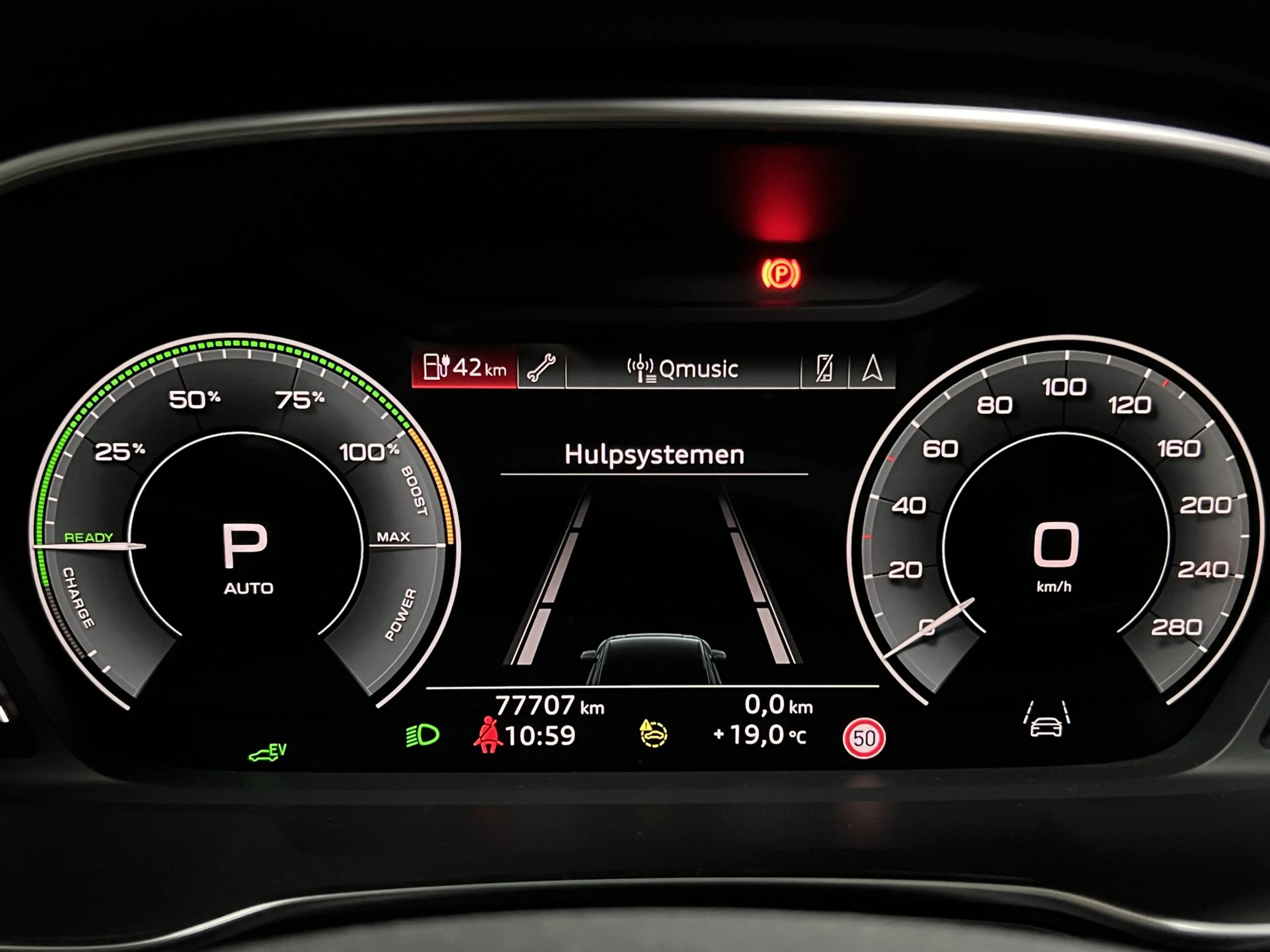 Audi Q3 45 TFSI e S edition | TREKHAAK | PANO | NAVI | KEY — photo 7