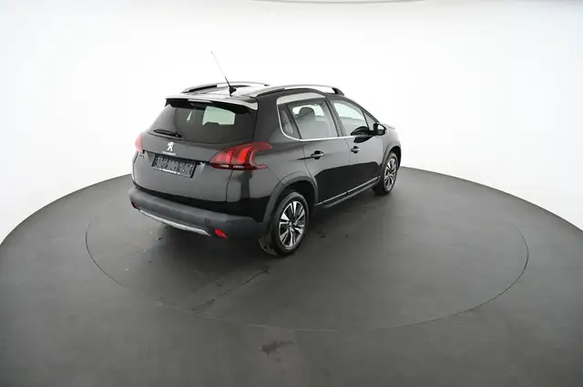 Peugeot 2008 view 2