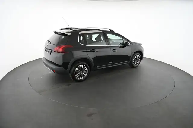 Peugeot 2008 view 4