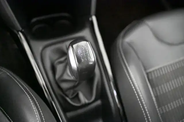 Peugeot 2008 view 23