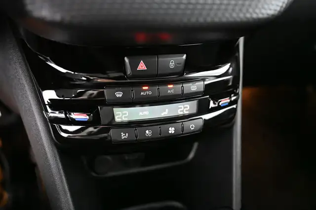 Peugeot 2008 view 22
