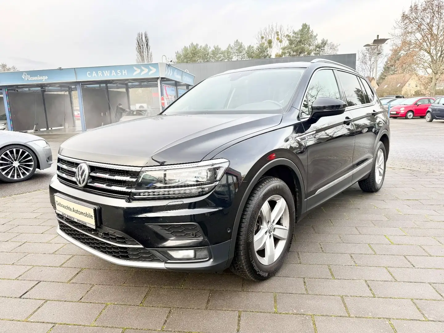 Volkswagen Tiguan Allspace Automatik,Navi,LED,HeadUp, Noir - 1