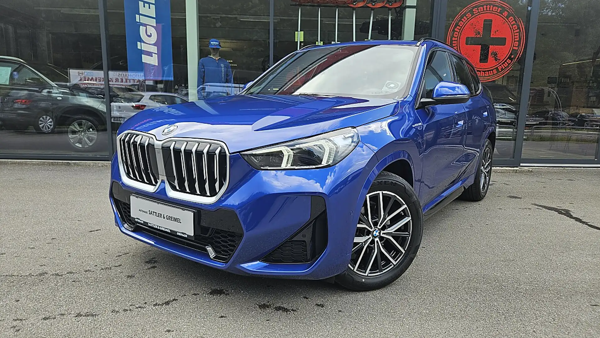 BMW X1 sDrive18i Aut. M-Sportpaket Blau - 1