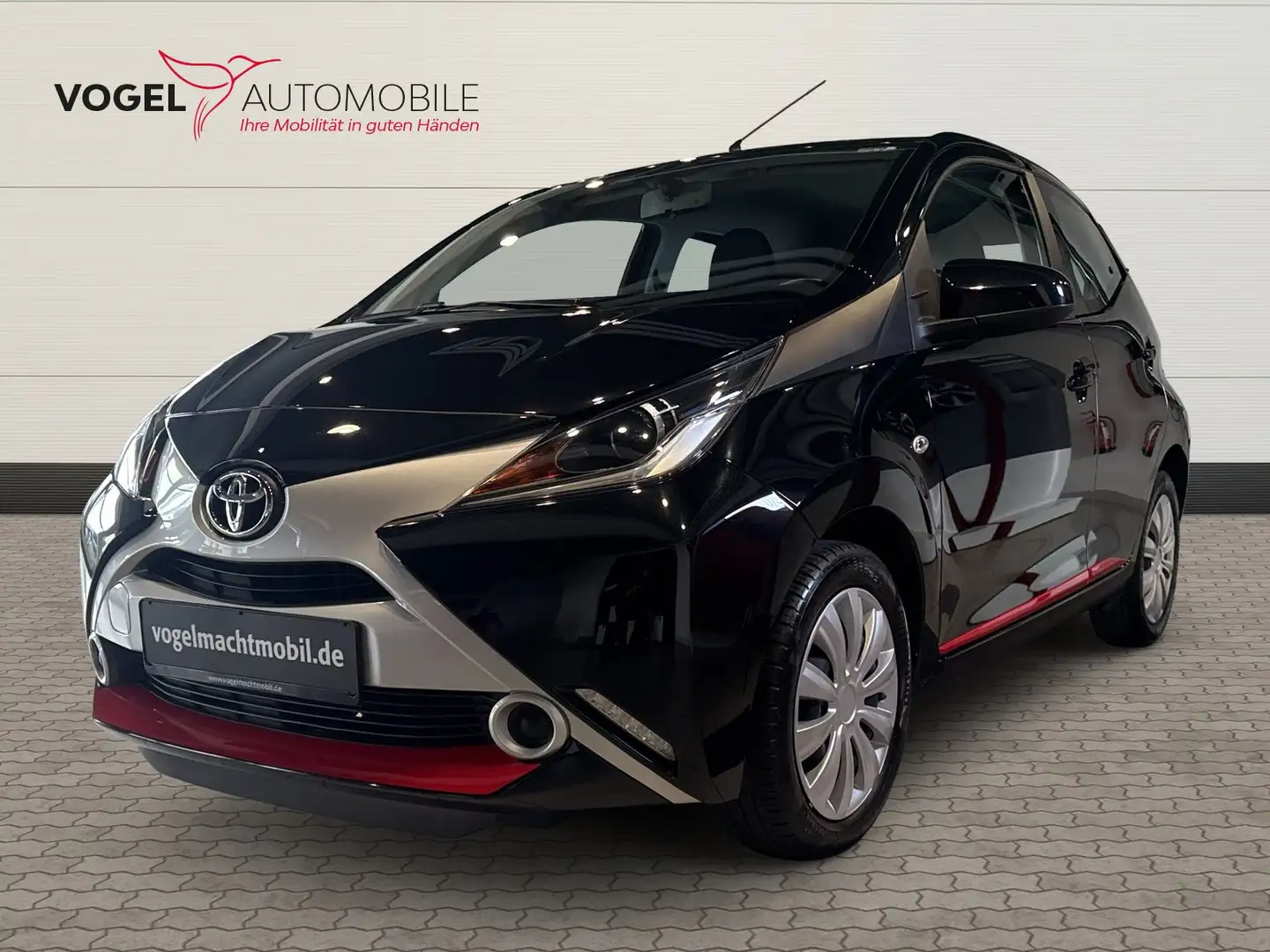 Toyota Aygo 1.0 x Noir - 1