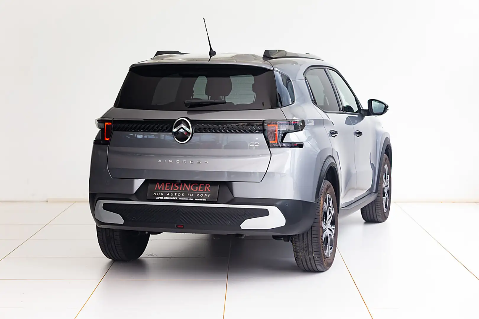 Citroen C3 Aircross Turbo 100 S&S 6-Gang-Manuell You + Plus Pack Grau - 2