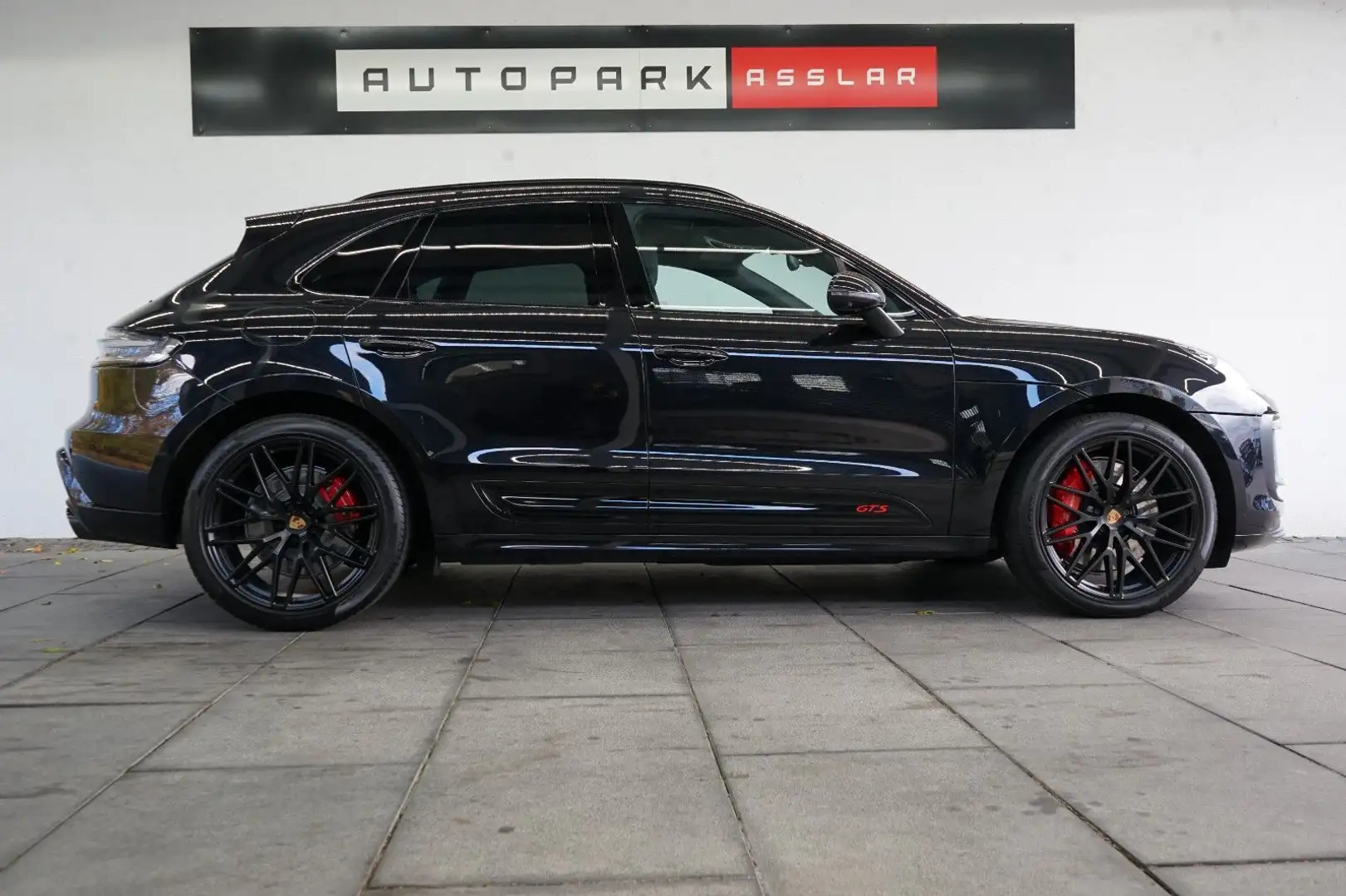 Porsche Macan GTS BLACK/LUFT/PANO/BURMESTER/STHZ/360°18W Schwarz - 1