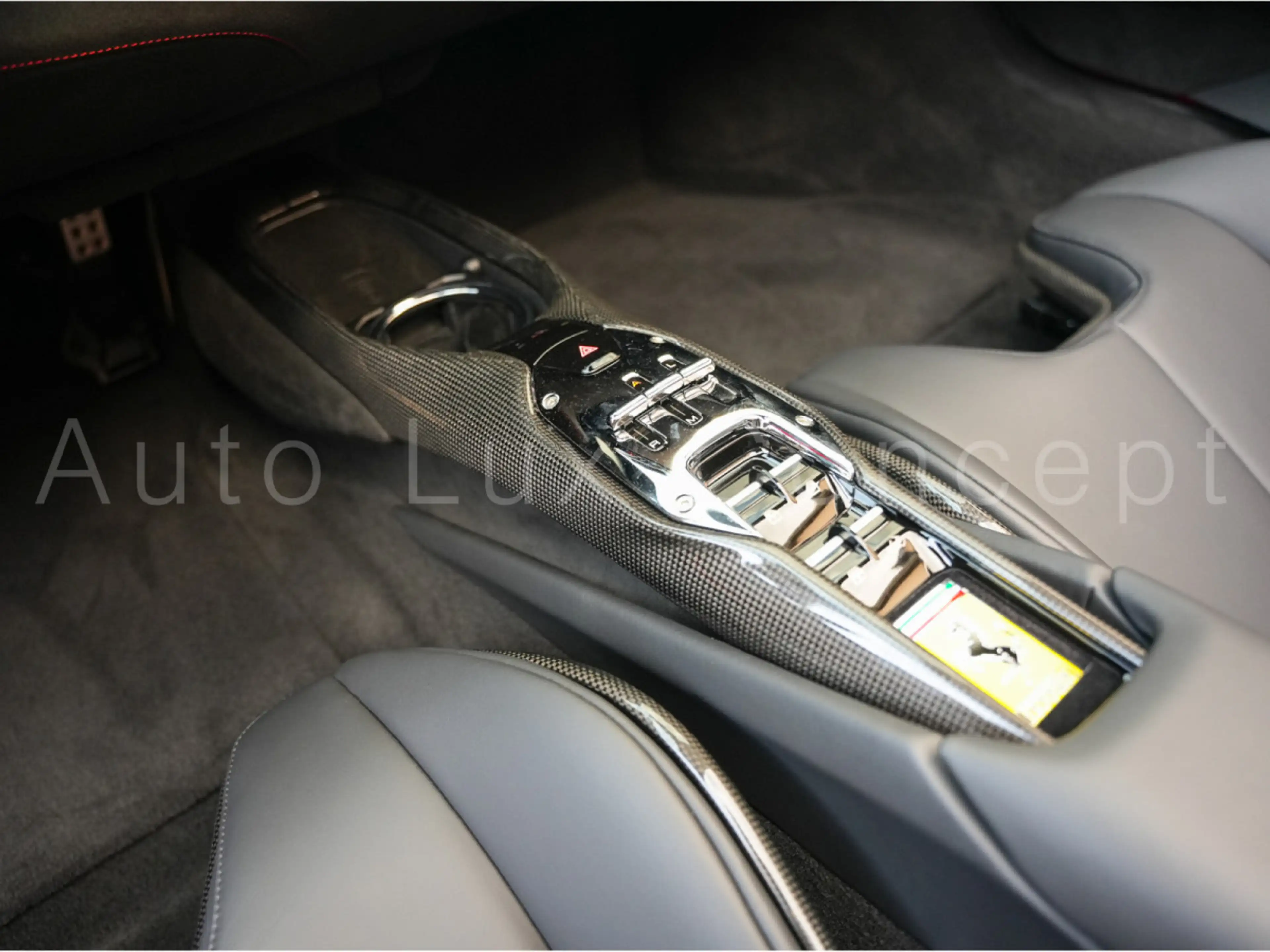 Ferrari 296 GTS Full PPF/Carbon Racing Seats/Lift/Apple CarPlay — photo 13