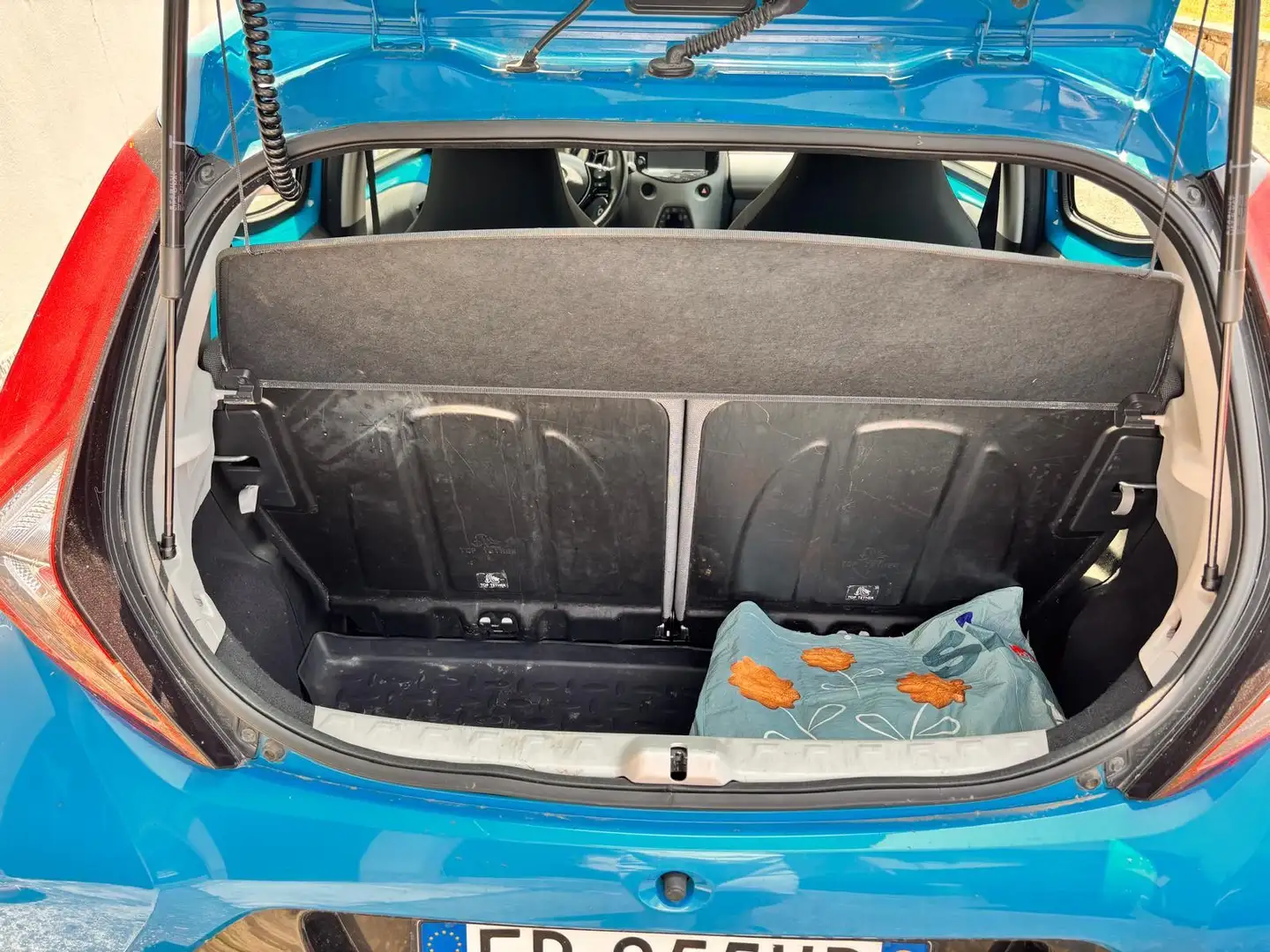 Toyota Aygo 5p 1.0 x-cool m-mt my15 - 2