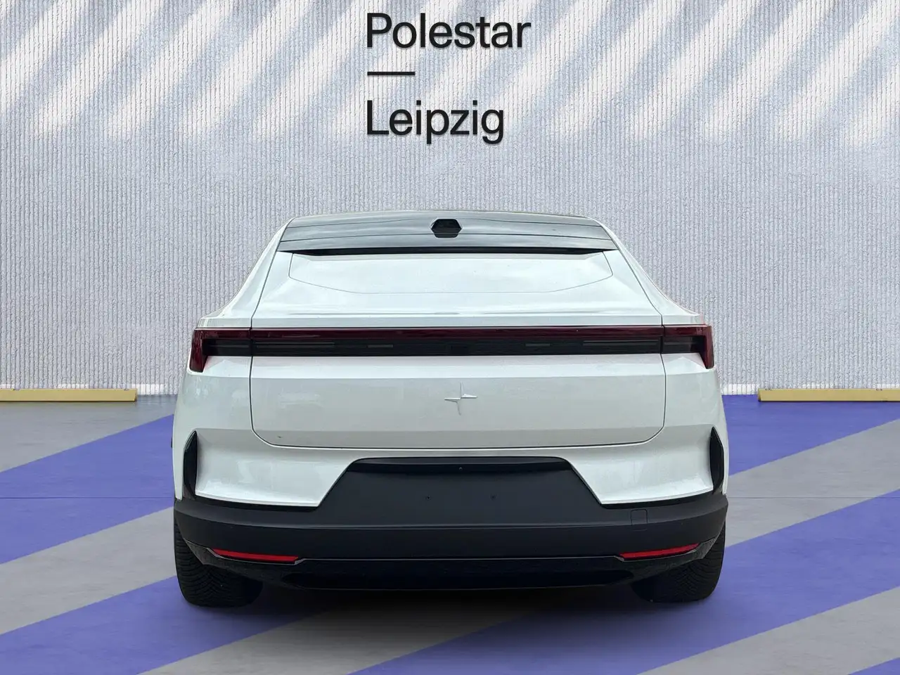 Polestar 4 2025