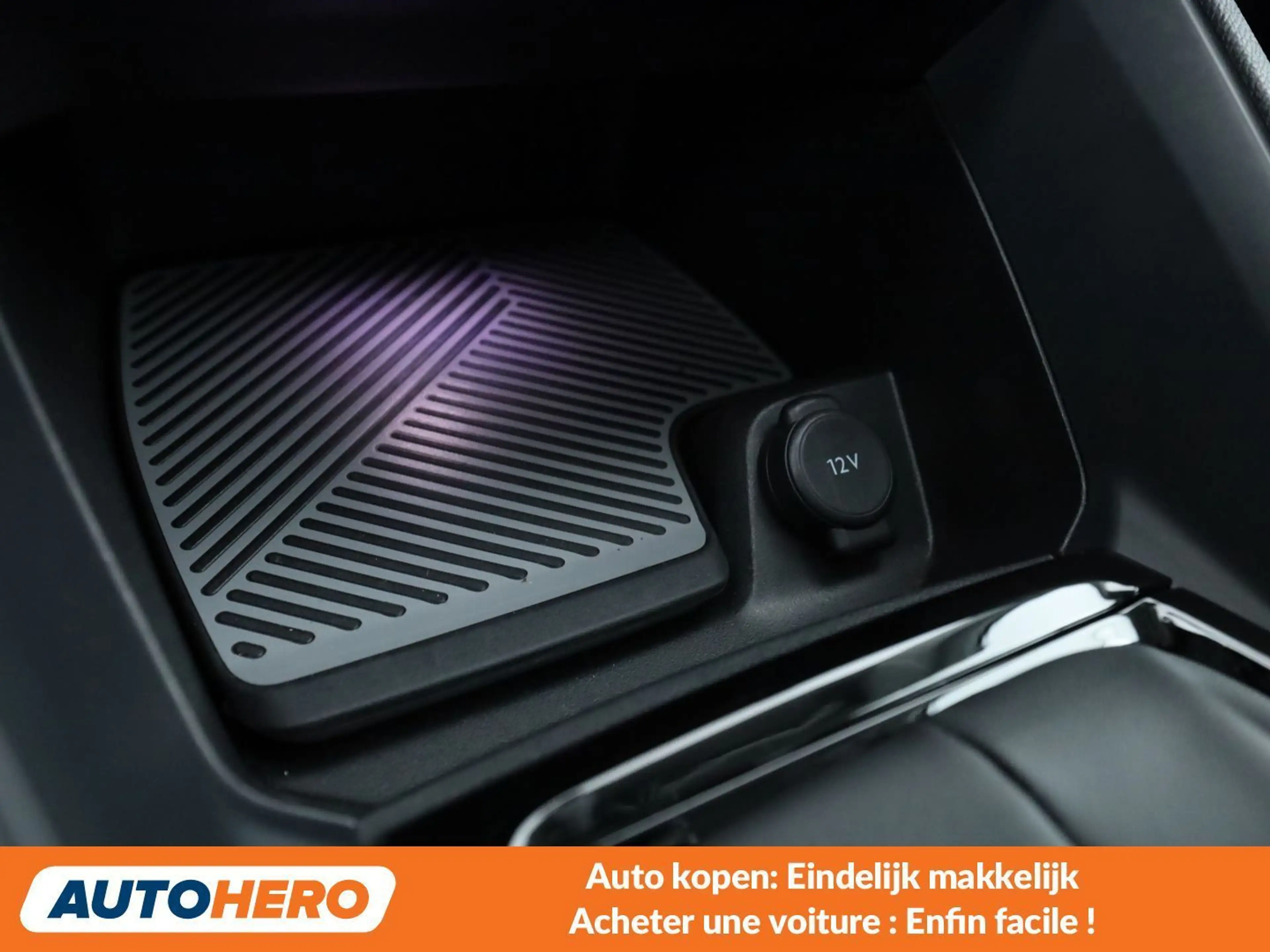 Citroen C4 1.2 PureTech Max — photo 14