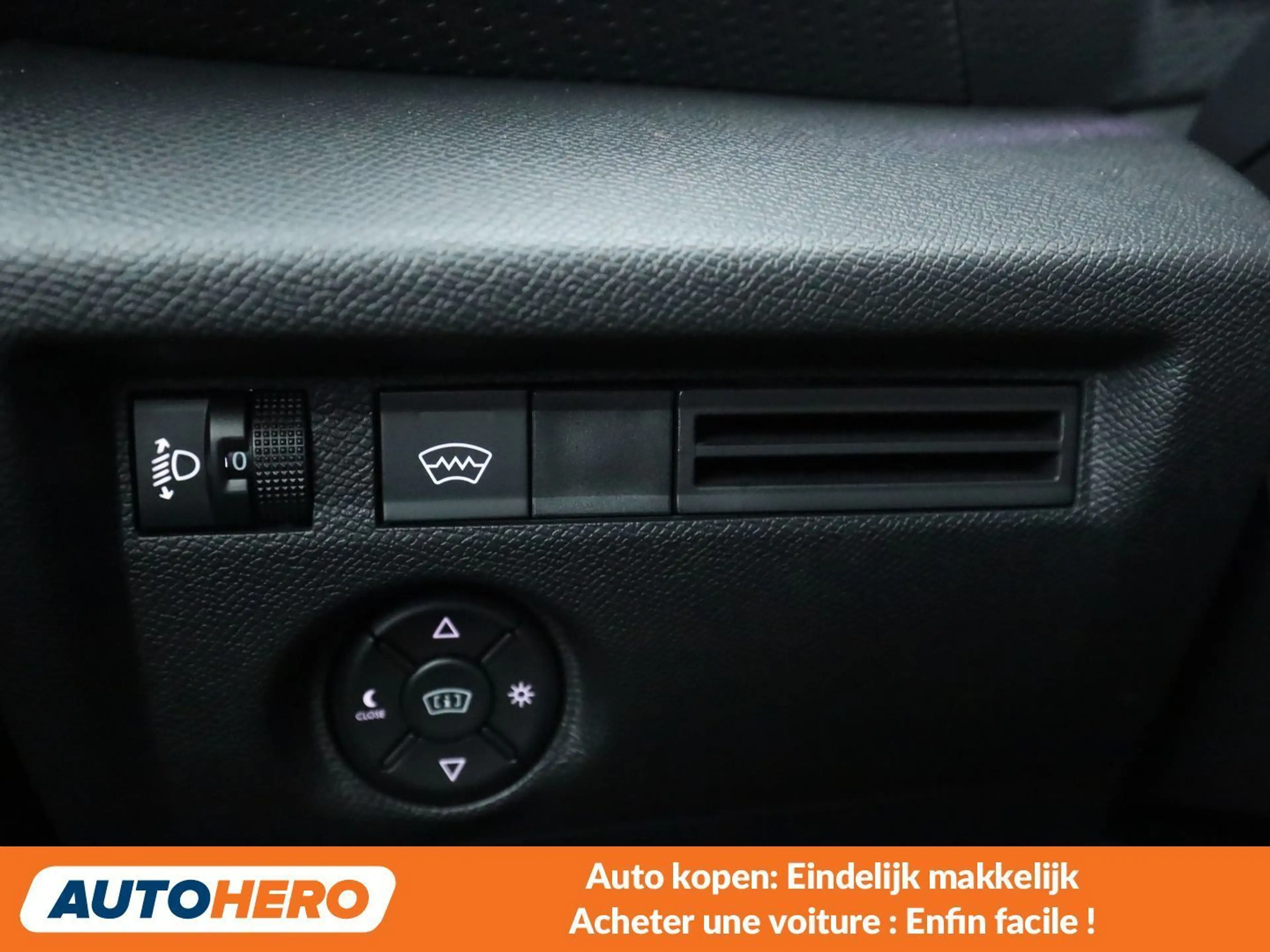 Citroen C4 1.2 PureTech Max — photo 15